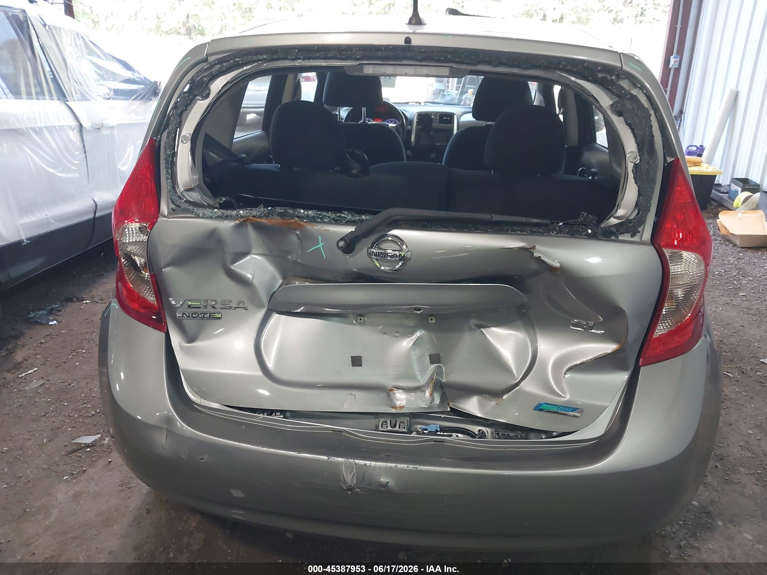 2014 Nissan Versa Note Sv Silver vin: 3N1CE2CP9EL397143