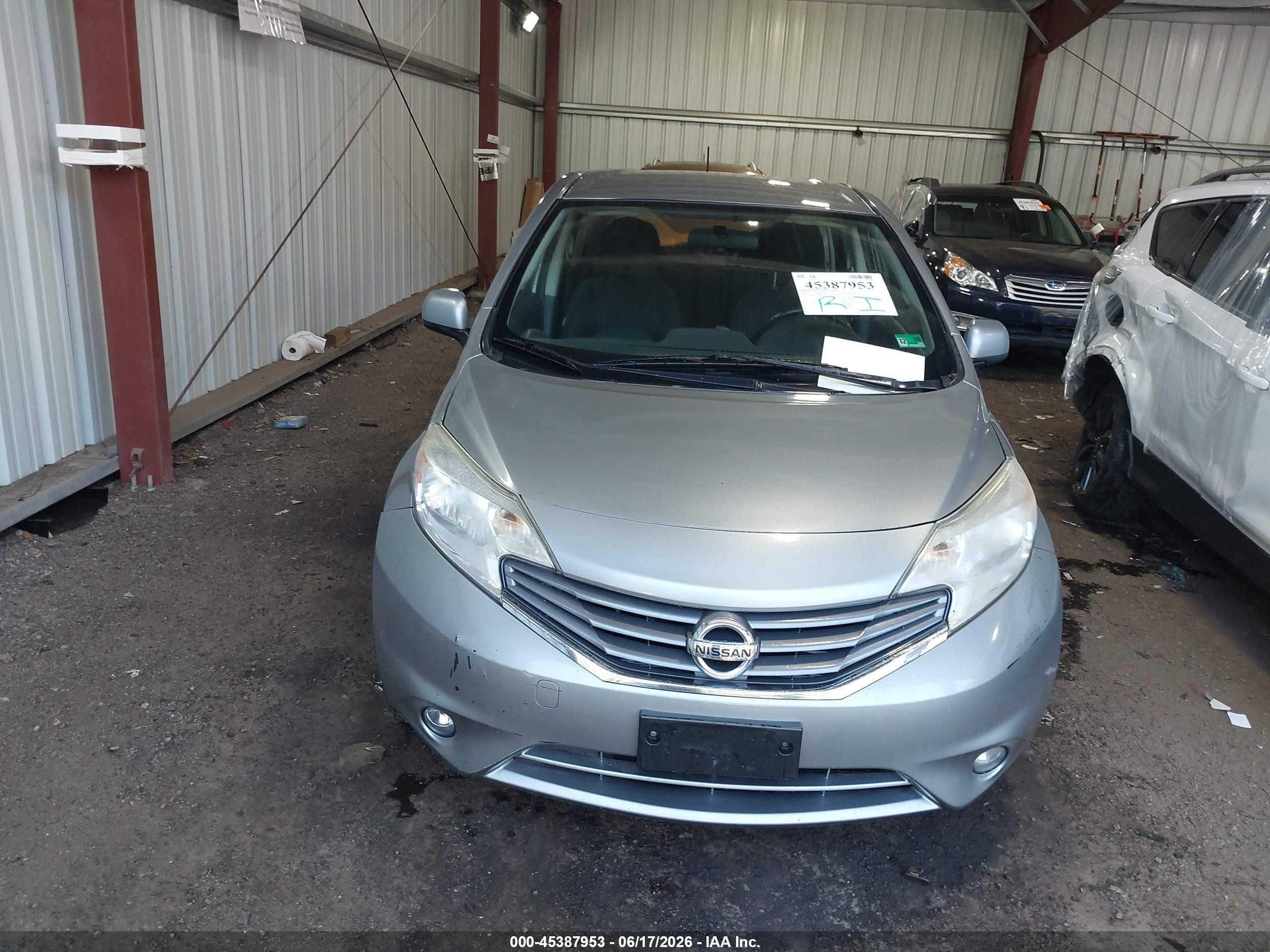 2014 Nissan Versa Note Sv Silver vin: 3N1CE2CP9EL397143