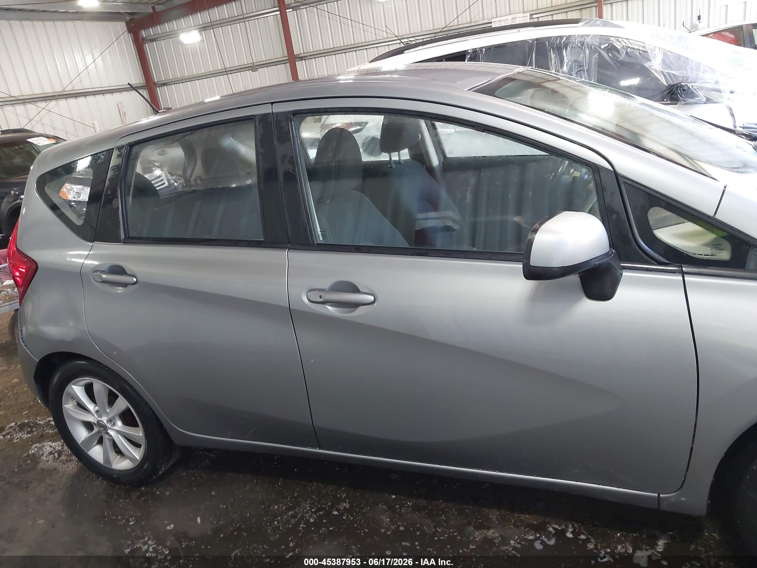 2014 Nissan Versa Note Sv Silver vin: 3N1CE2CP9EL397143