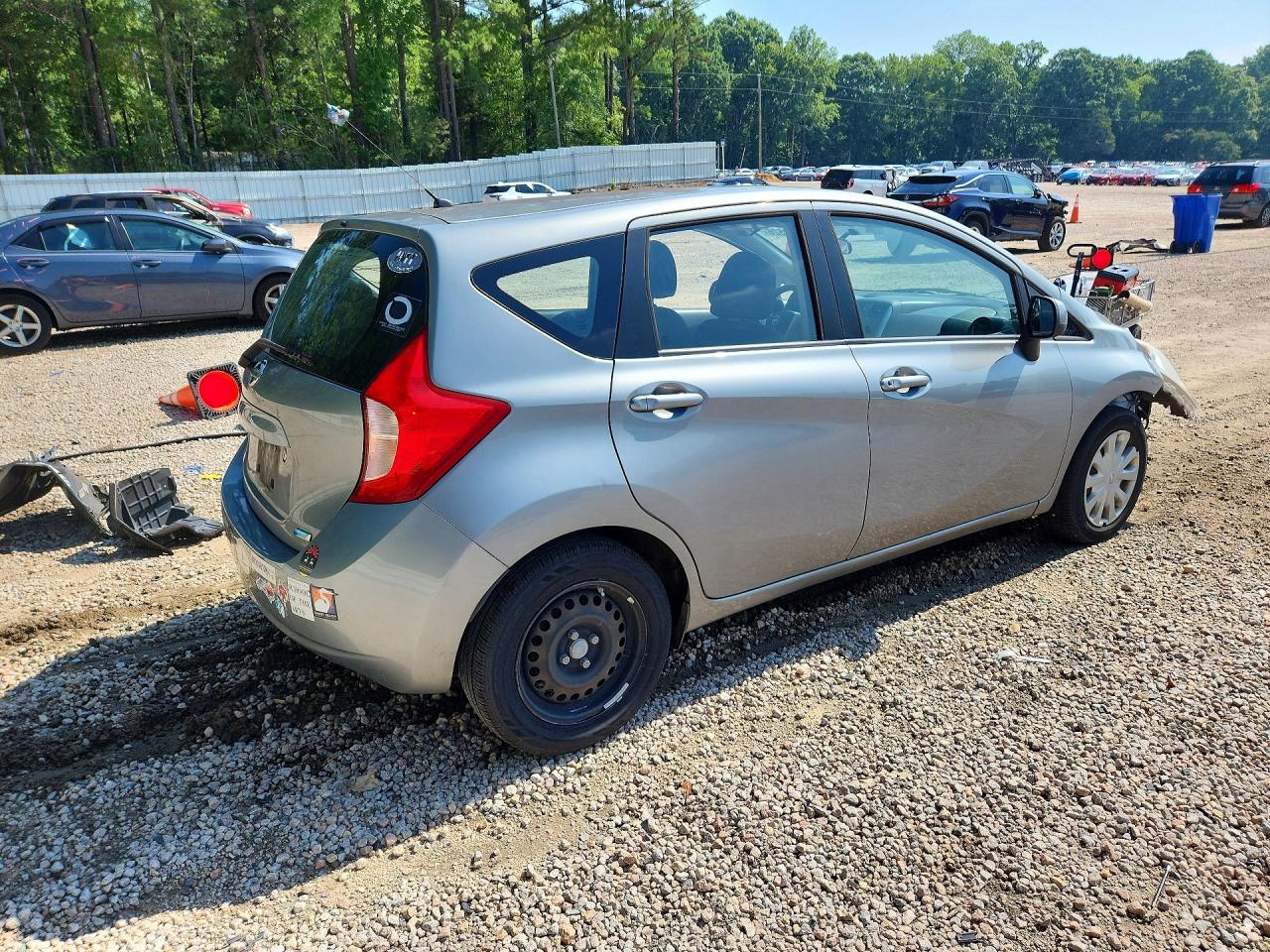 2014 Nissan Versa Note S Silver vin: 3N1CE2CP9EL413972