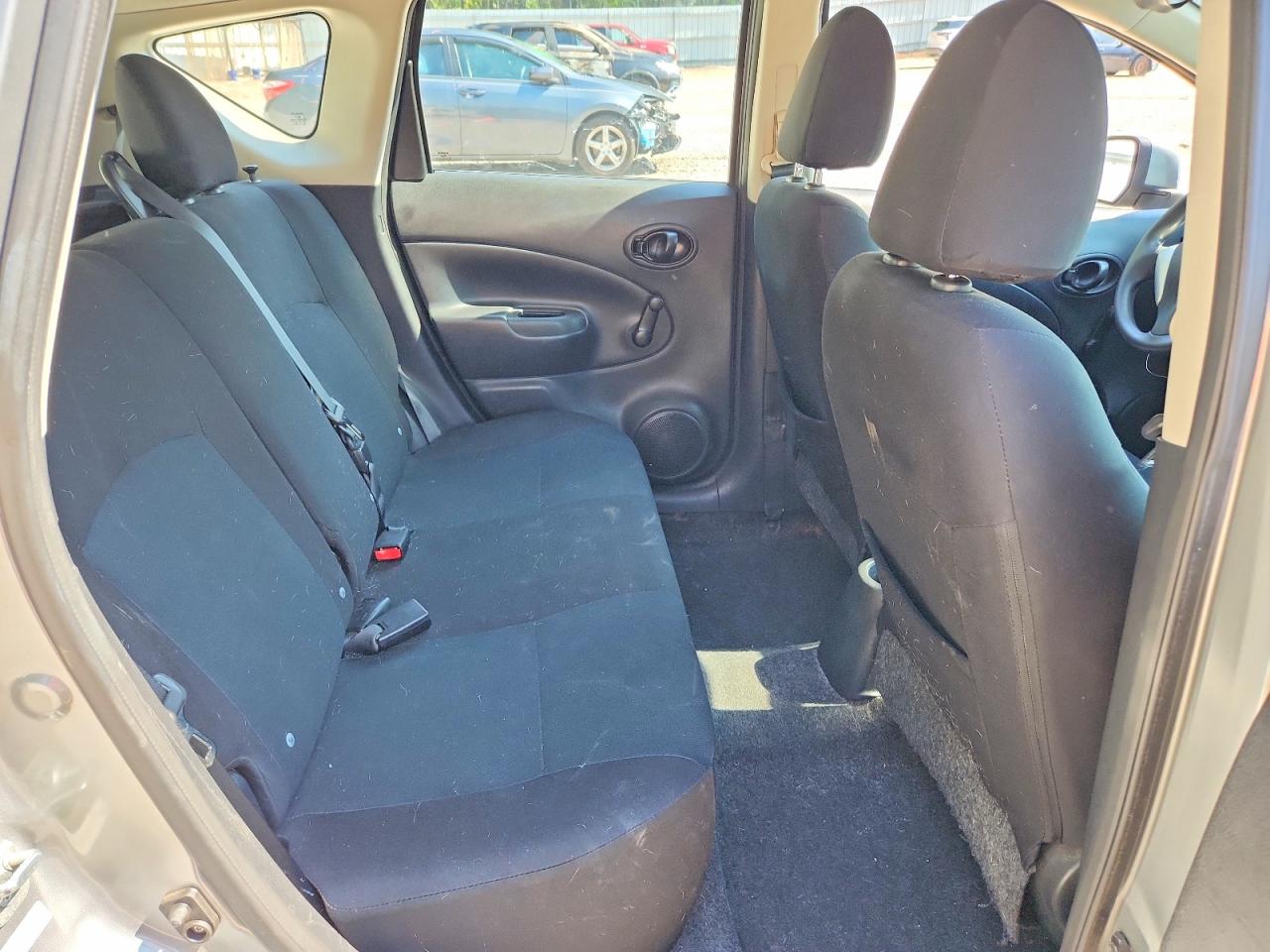 2014 Nissan Versa Note S Silver vin: 3N1CE2CP9EL413972