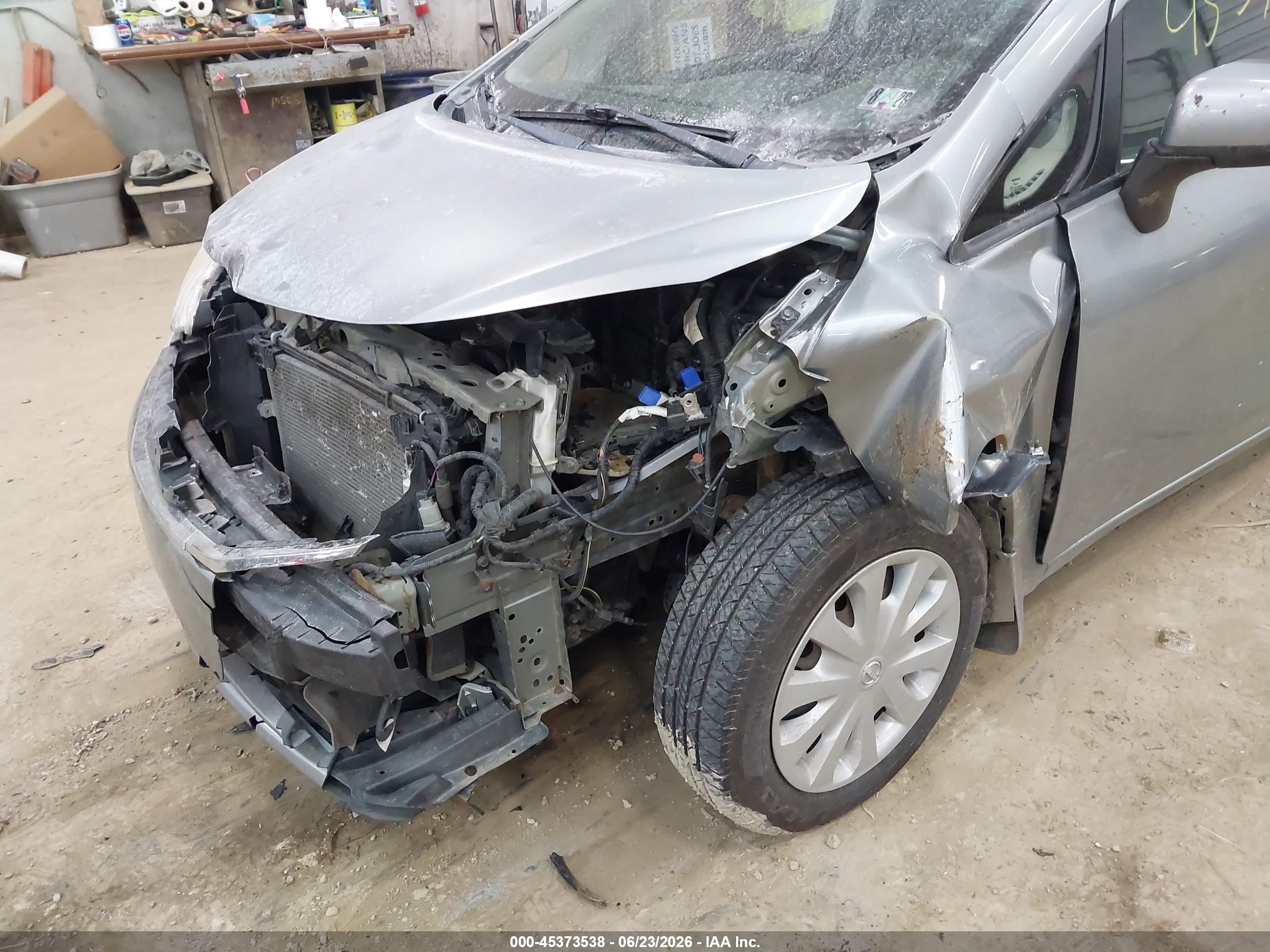 2014 Nissan Versa Note Sv Silver vin: 3N1CE2CP9EL434627