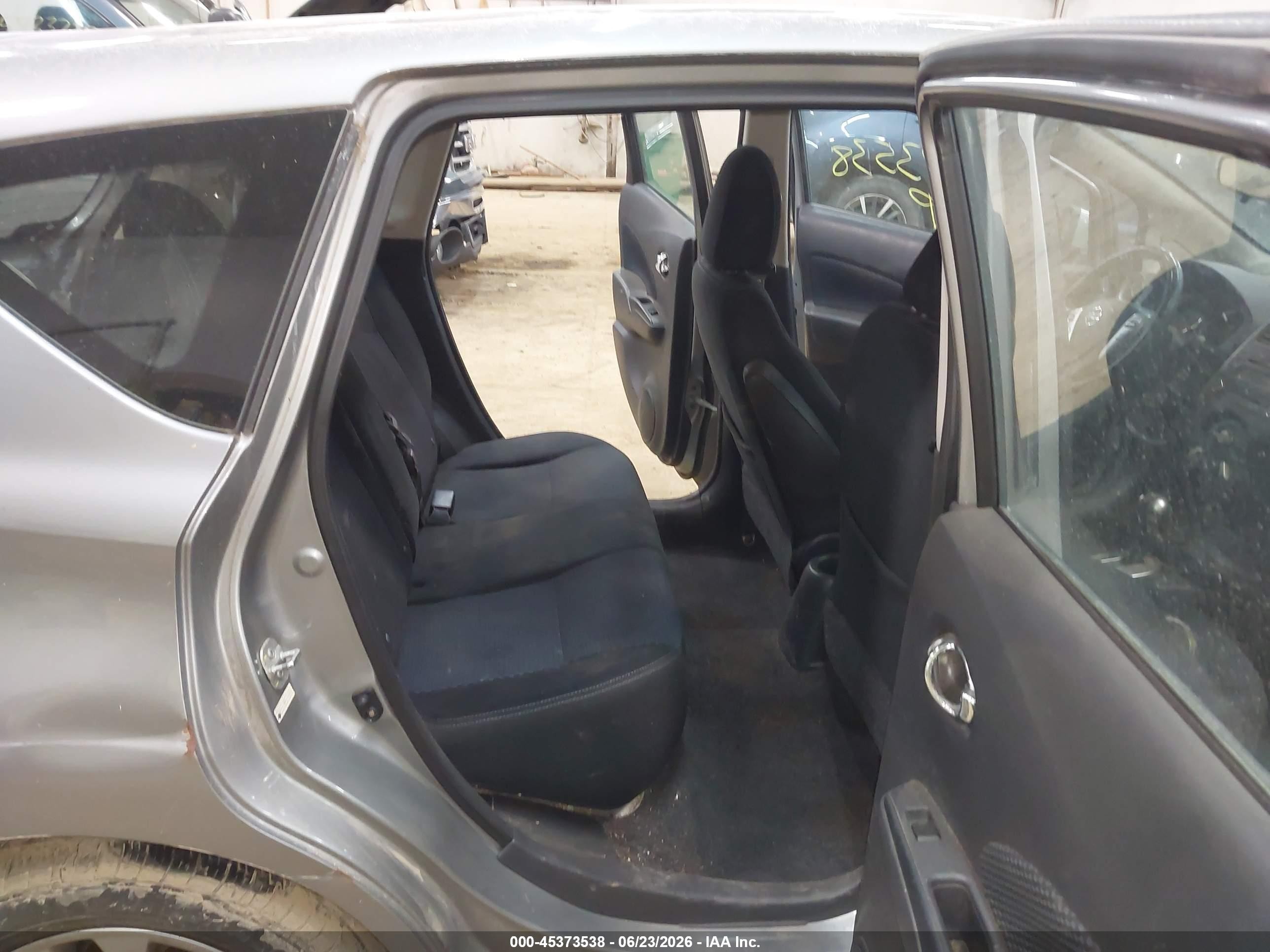 2014 Nissan Versa Note Sv Silver vin: 3N1CE2CP9EL434627