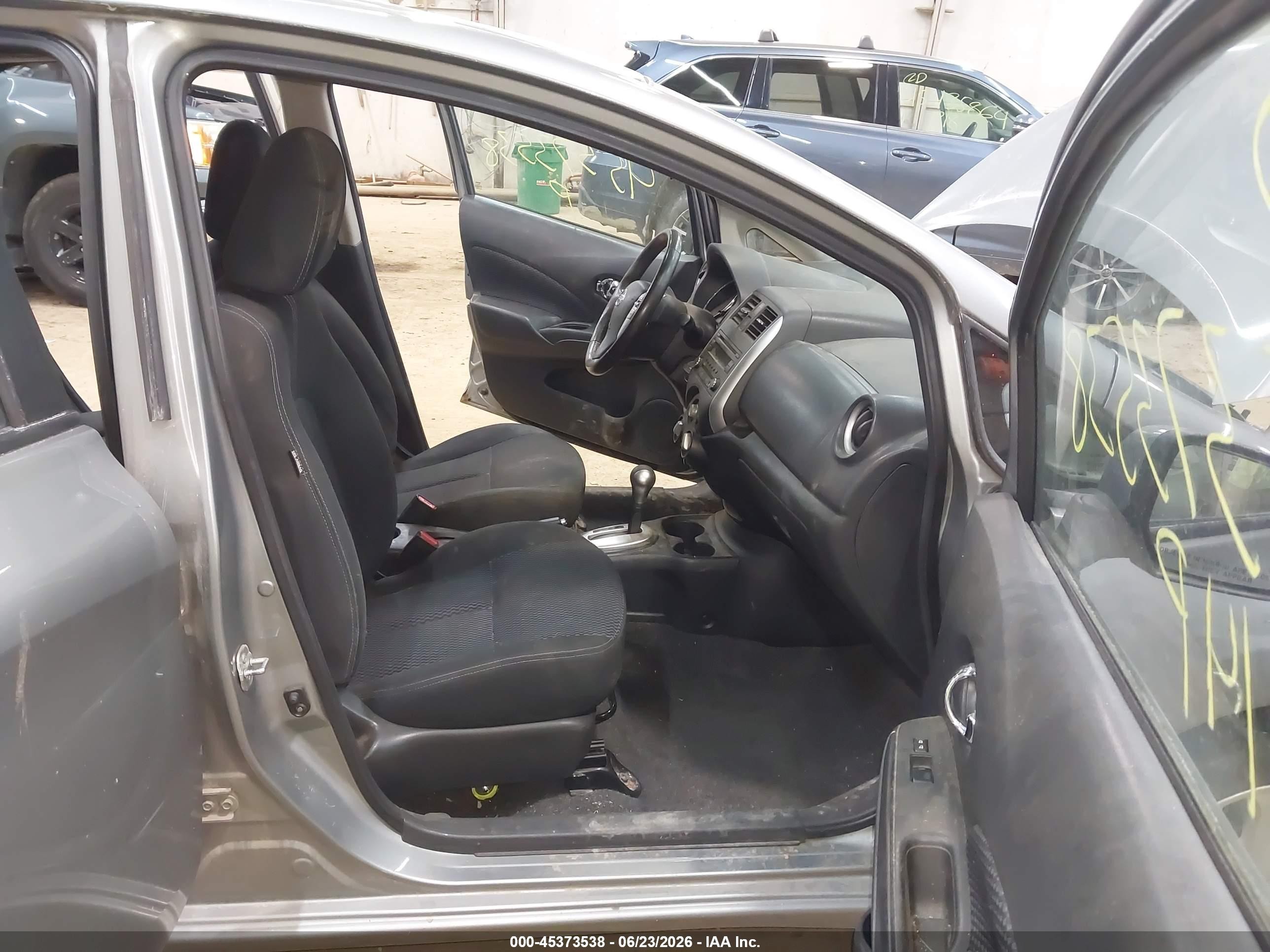 2014 Nissan Versa Note Sv Silver vin: 3N1CE2CP9EL434627