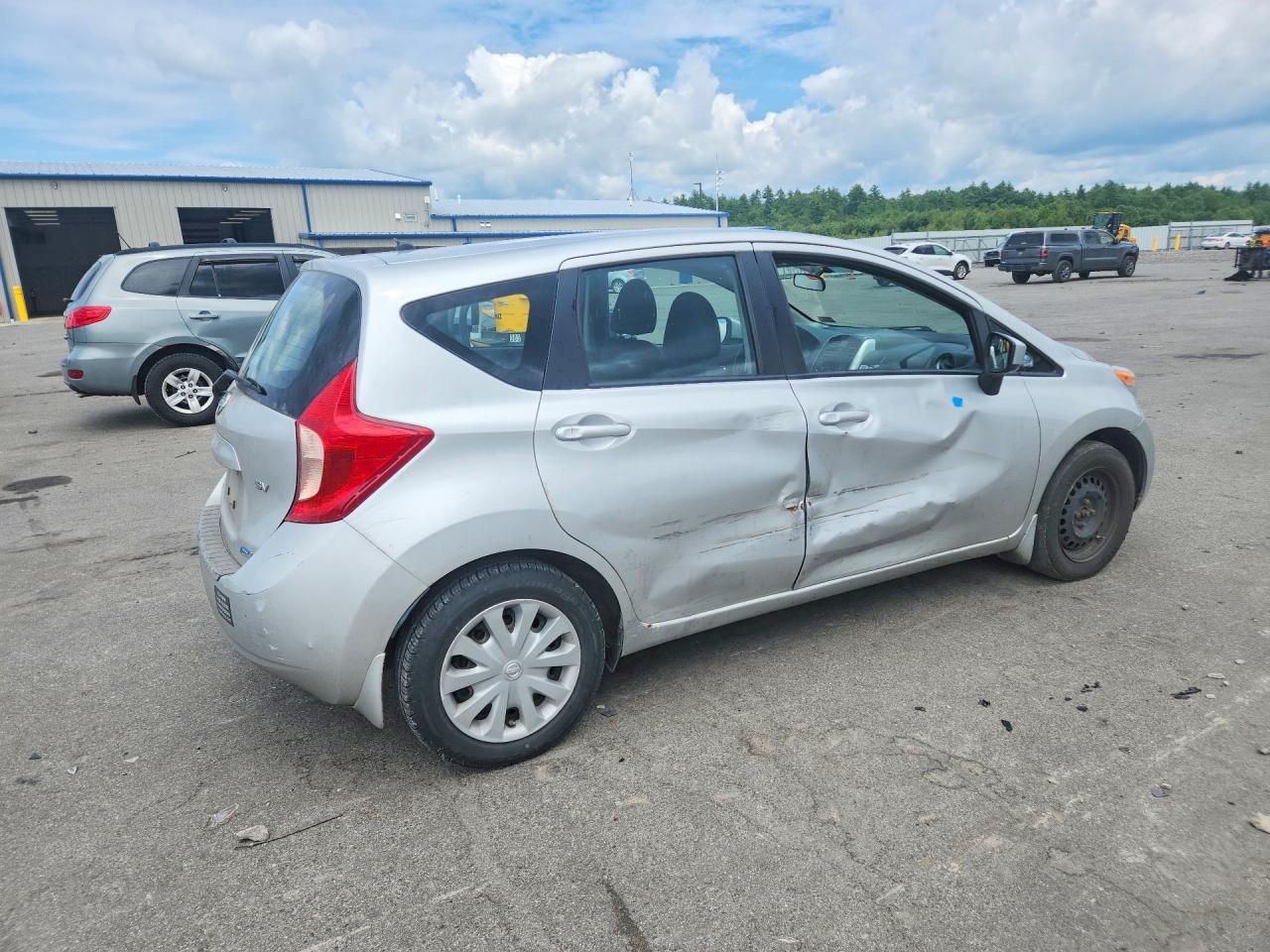 2015 Nissan Versa Note Sv Silver vin: 3N1CE2CP9FL353094