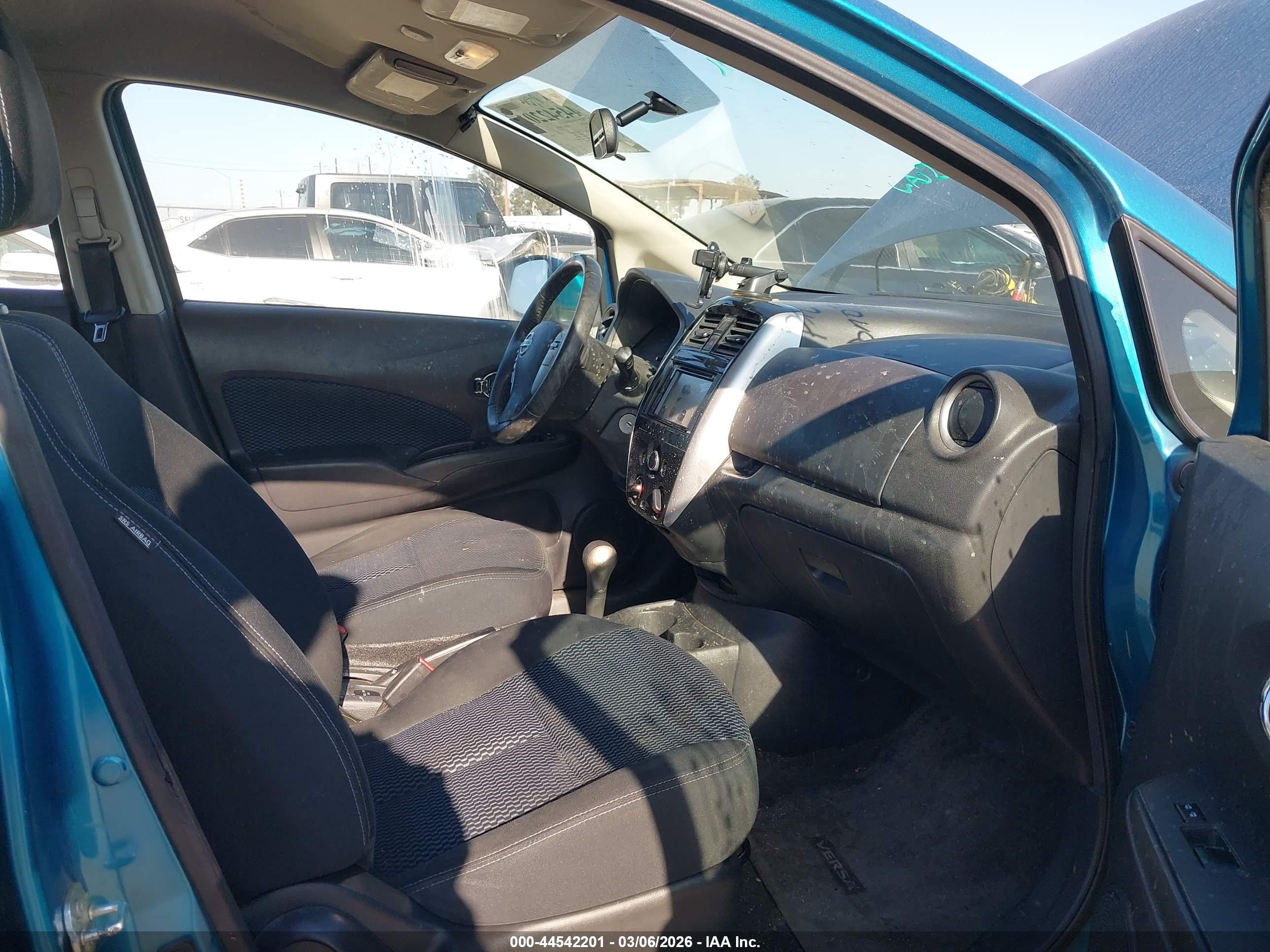 2015 Nissan Versa Note Sv Бирюзовый vin: 3N1CE2CP9FL357565