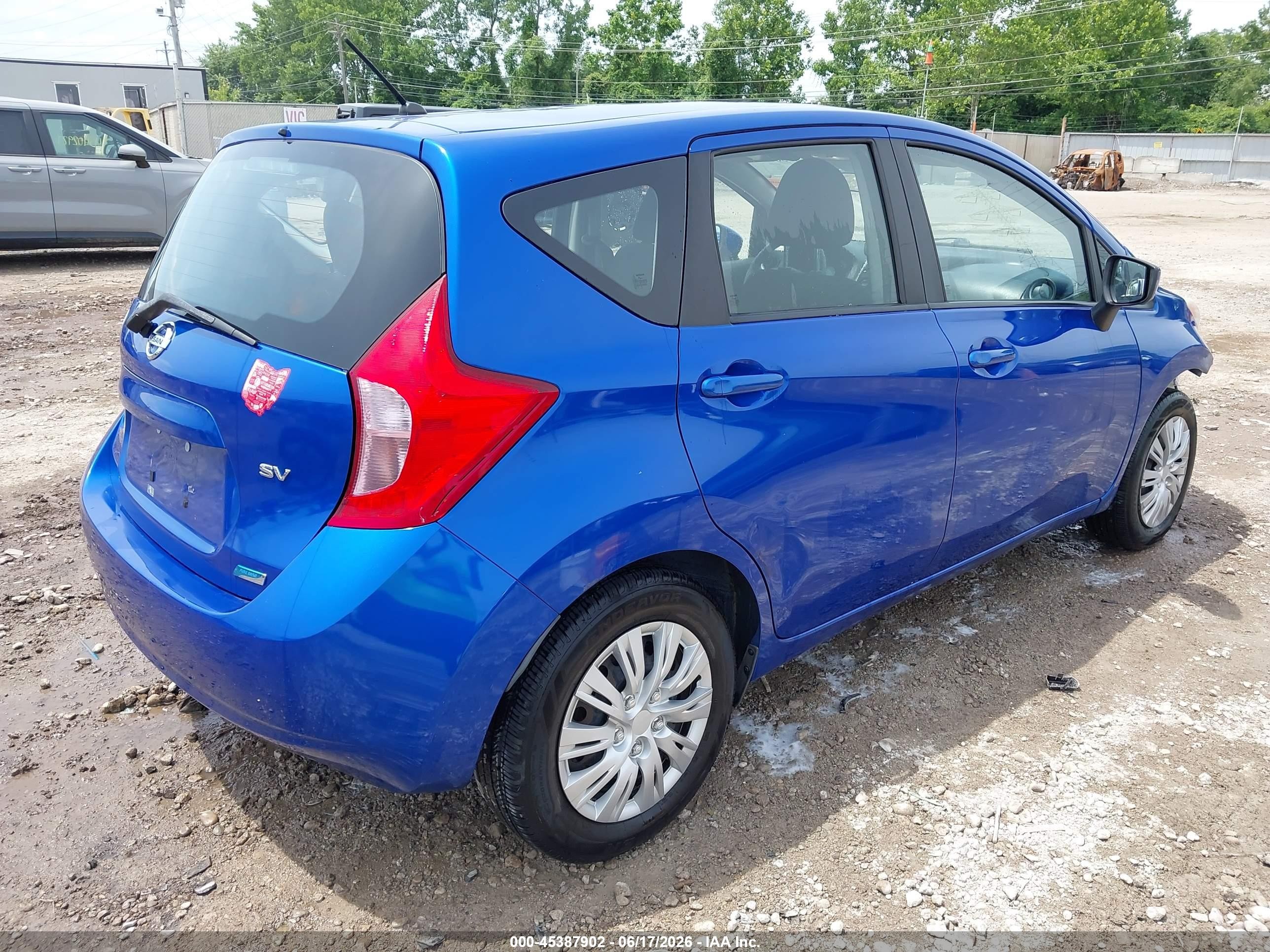 2015 Nissan Versa Note S (sr)/s Plus/sl/sr/sv Blue vin: 3N1CE2CP9FL360465