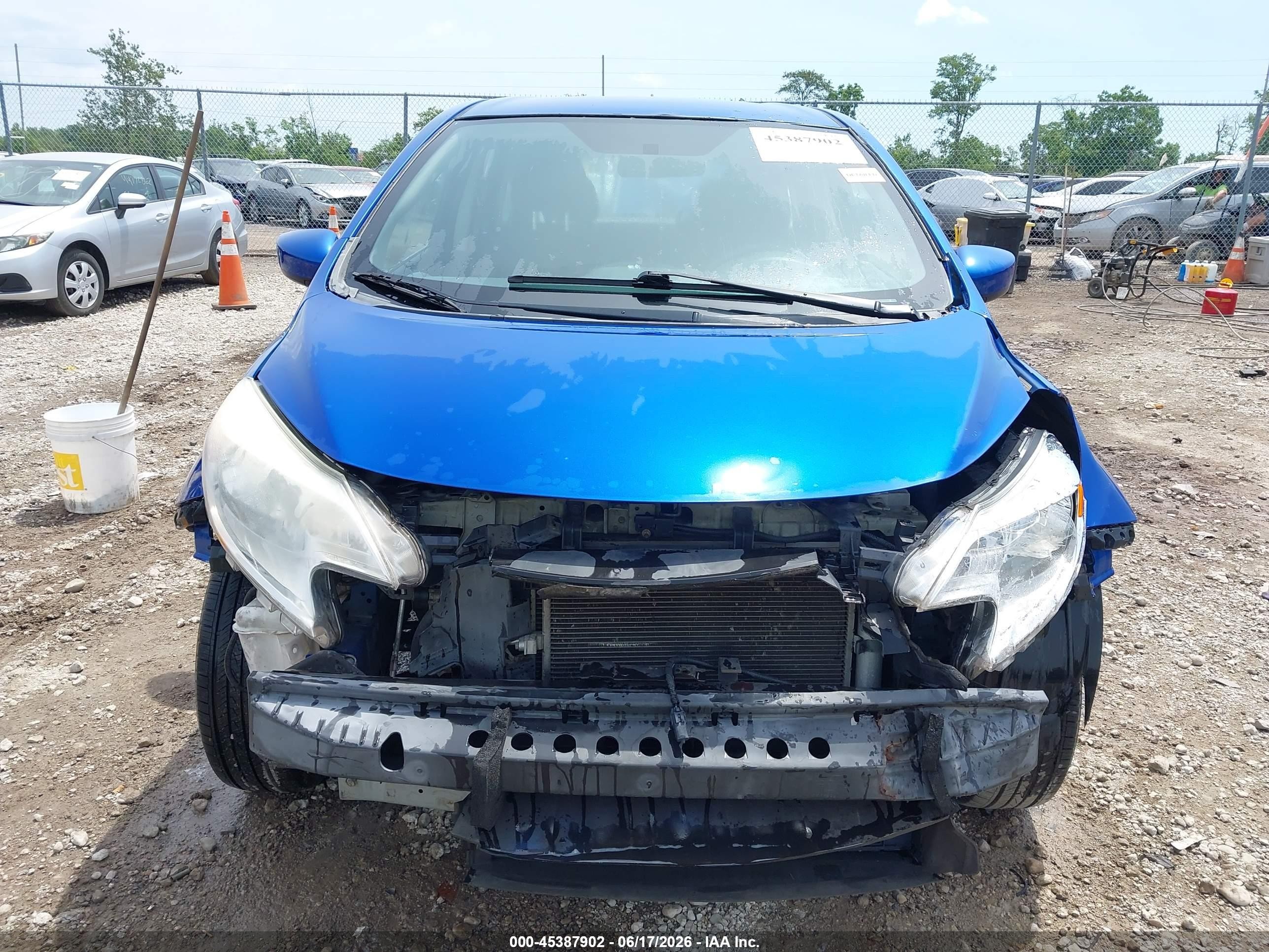 2015 Nissan Versa Note S (sr)/s Plus/sl/sr/sv Blue vin: 3N1CE2CP9FL360465