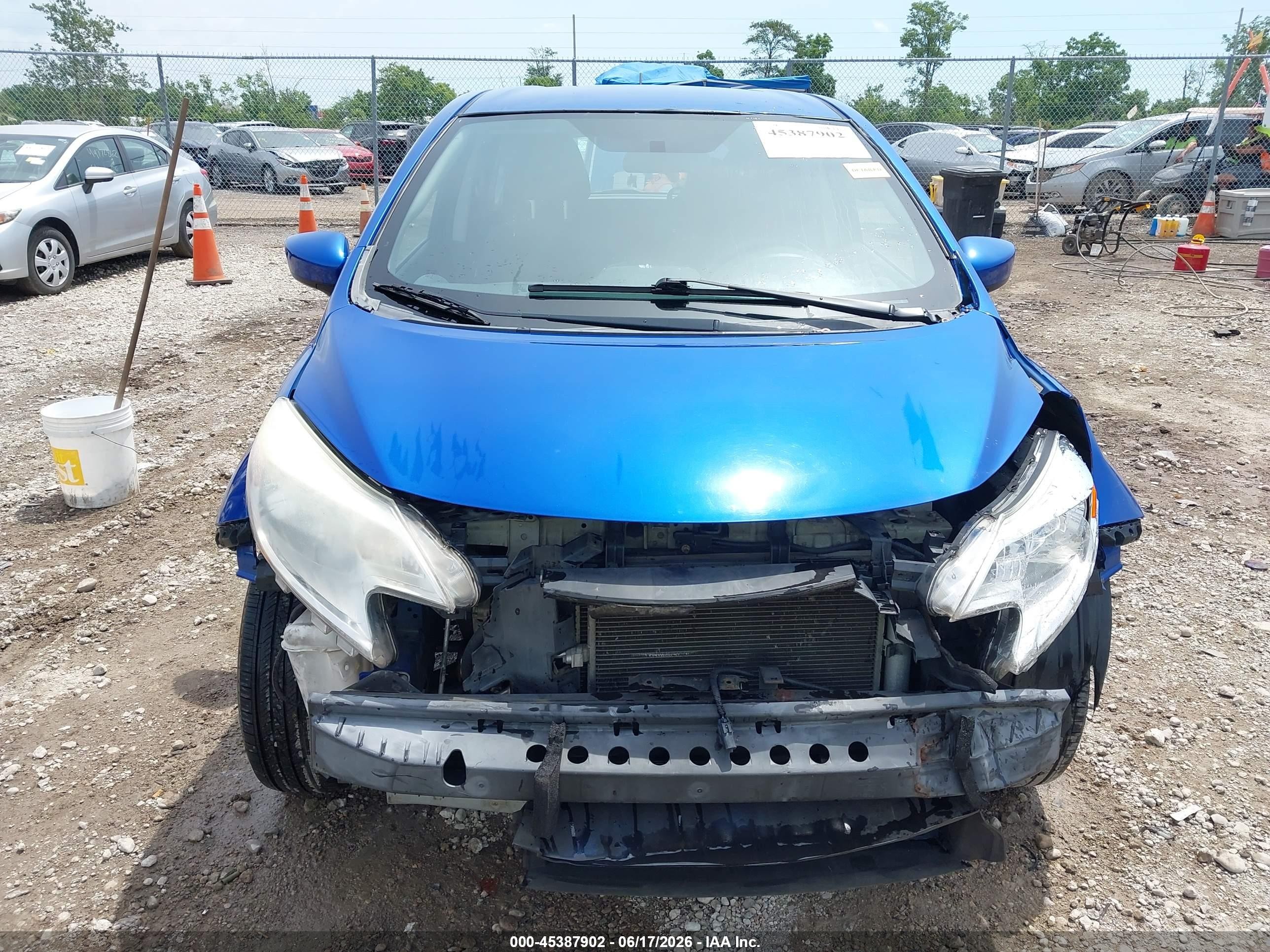 2015 Nissan Versa Note S (sr)/s Plus/sl/sr/sv Blue vin: 3N1CE2CP9FL360465