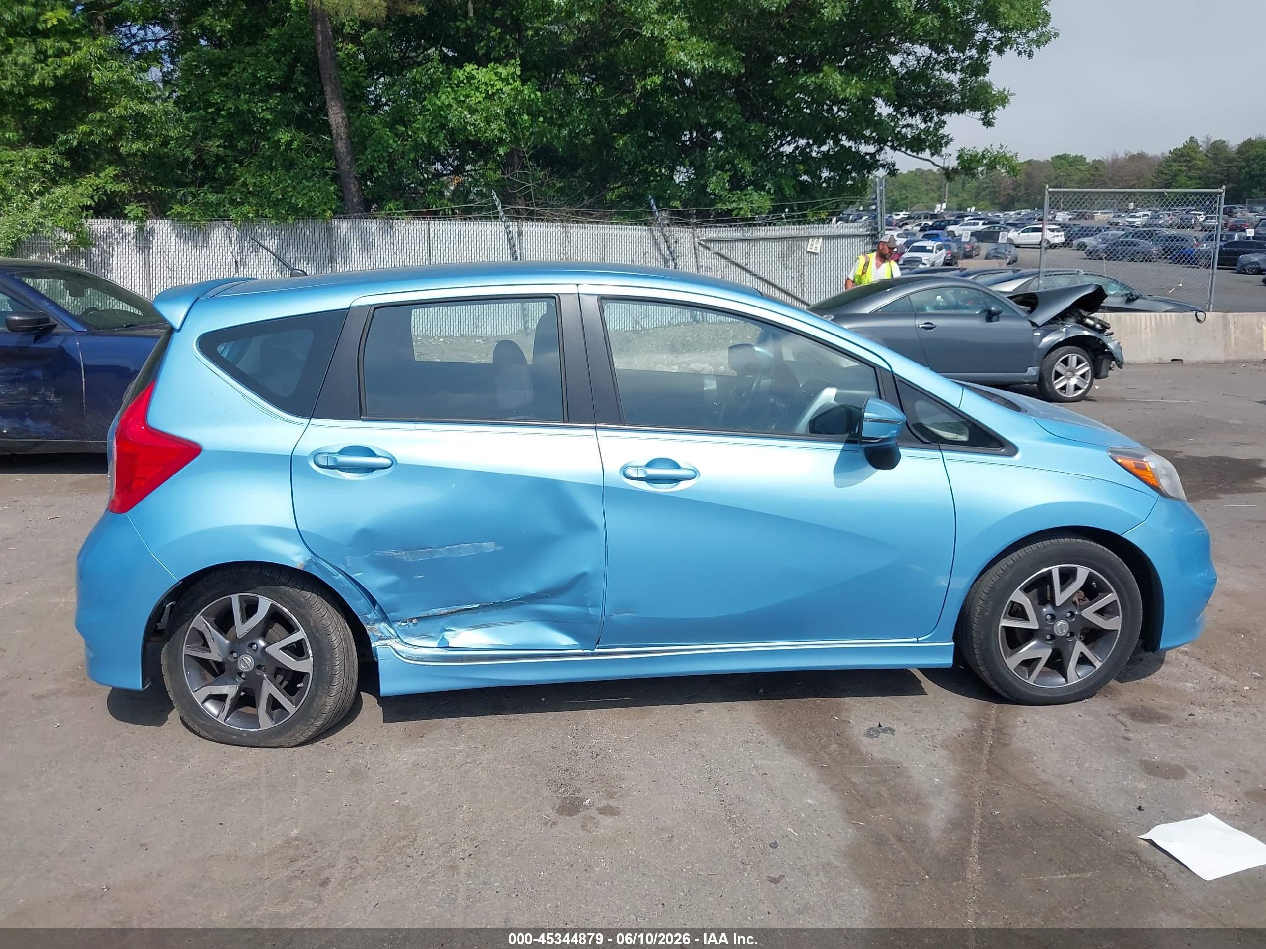 2015 Nissan Versa Note Sr Blue vin: 3N1CE2CP9FL360546