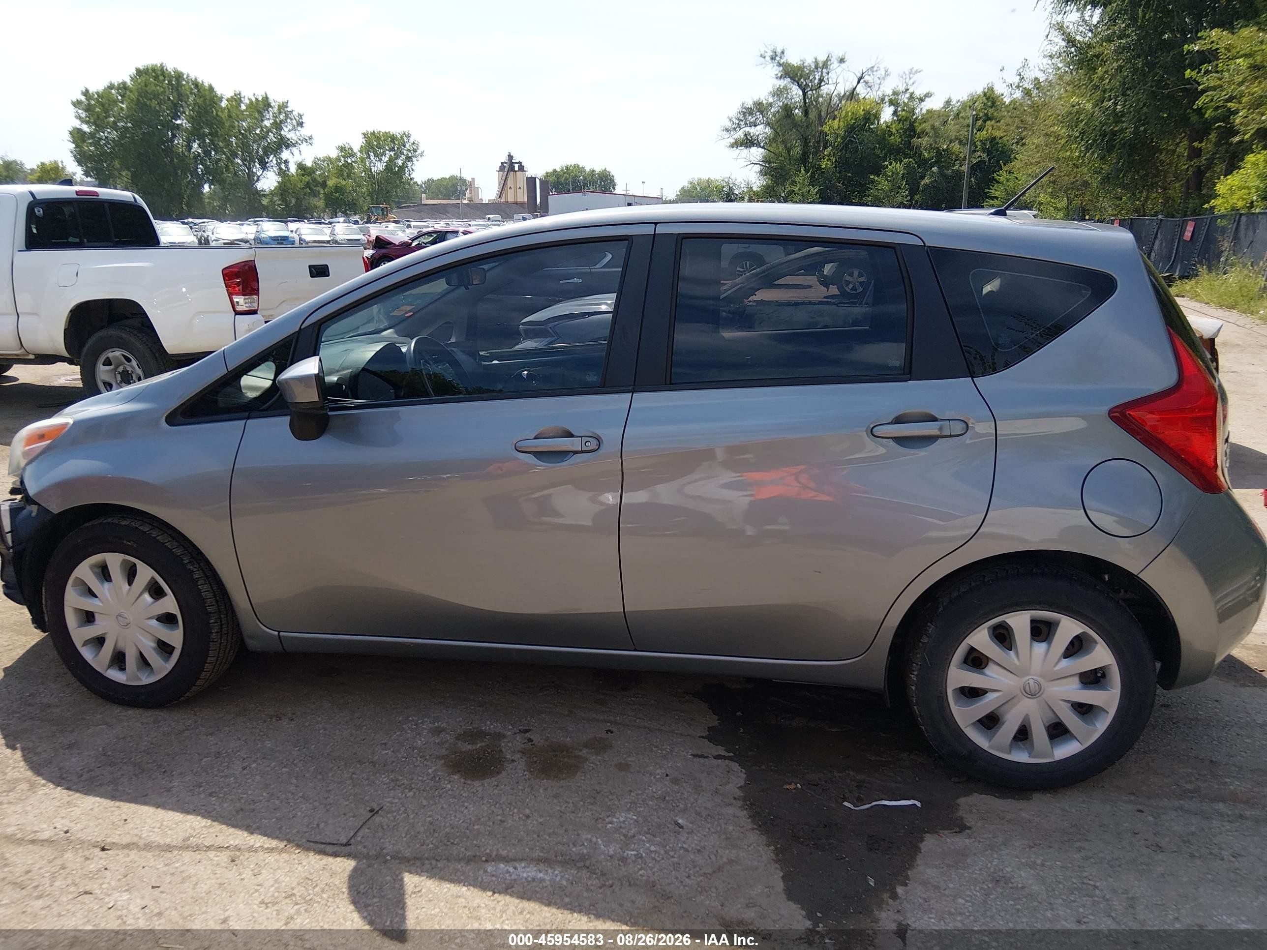 2015 Nissan Versa Note Sv Серебряный vin: 3N1CE2CP9FL366234