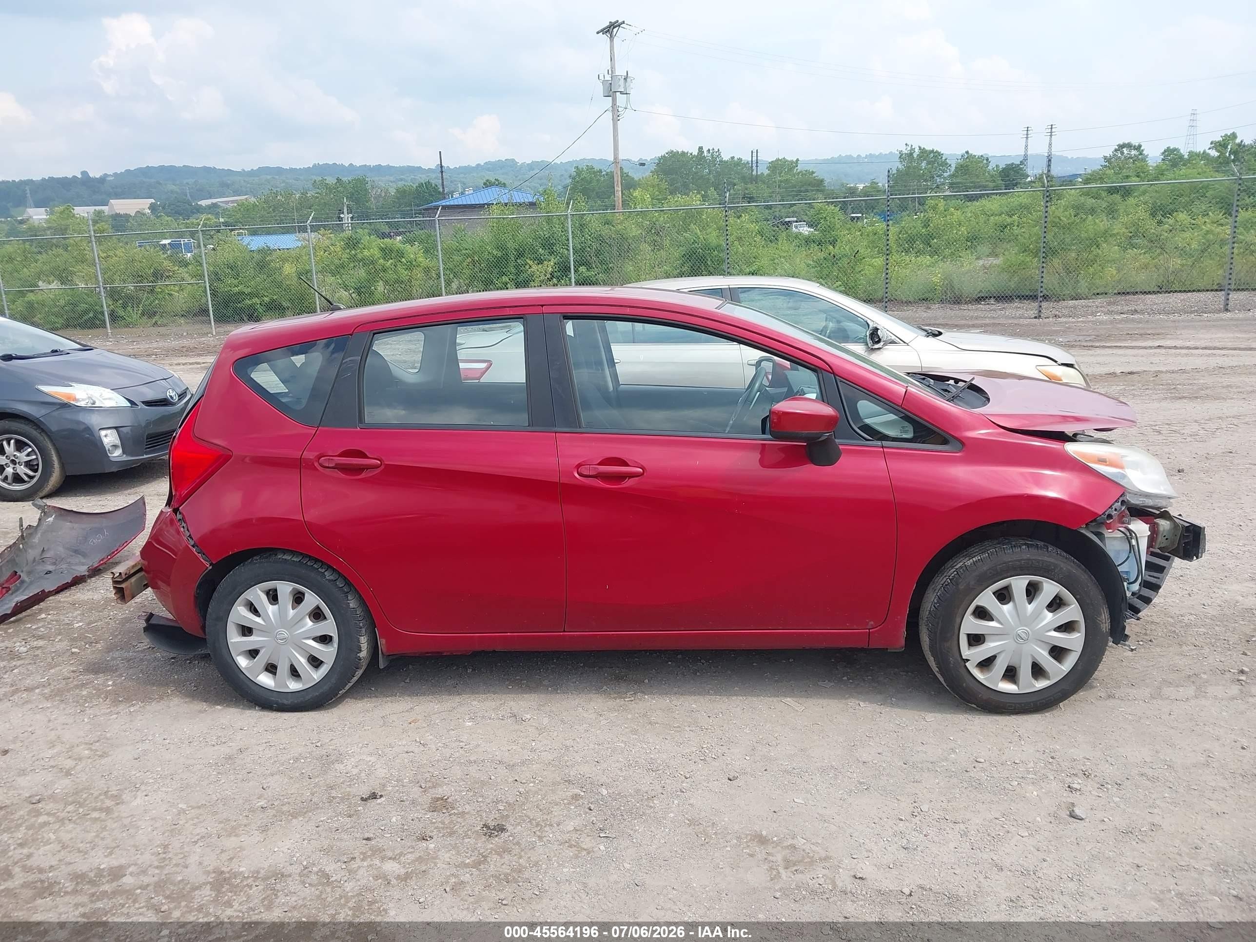 2015 Nissan Versa Note S (sr)/s Plus/sl/sr/sv Красный vin: 3N1CE2CP9FL377055