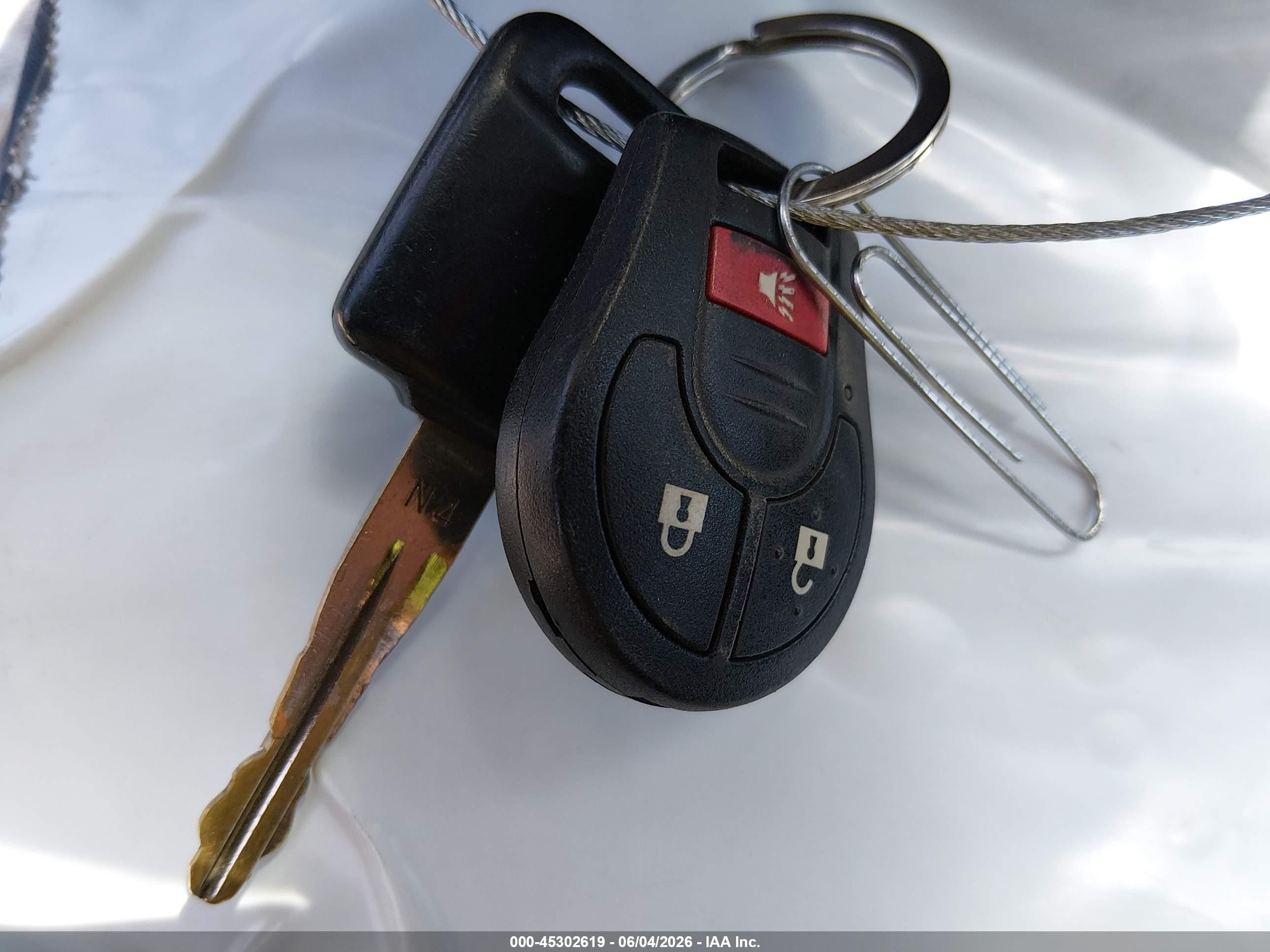 2015 Nissan Versa Note Sv Серебряный vin: 3N1CE2CP9FL383910