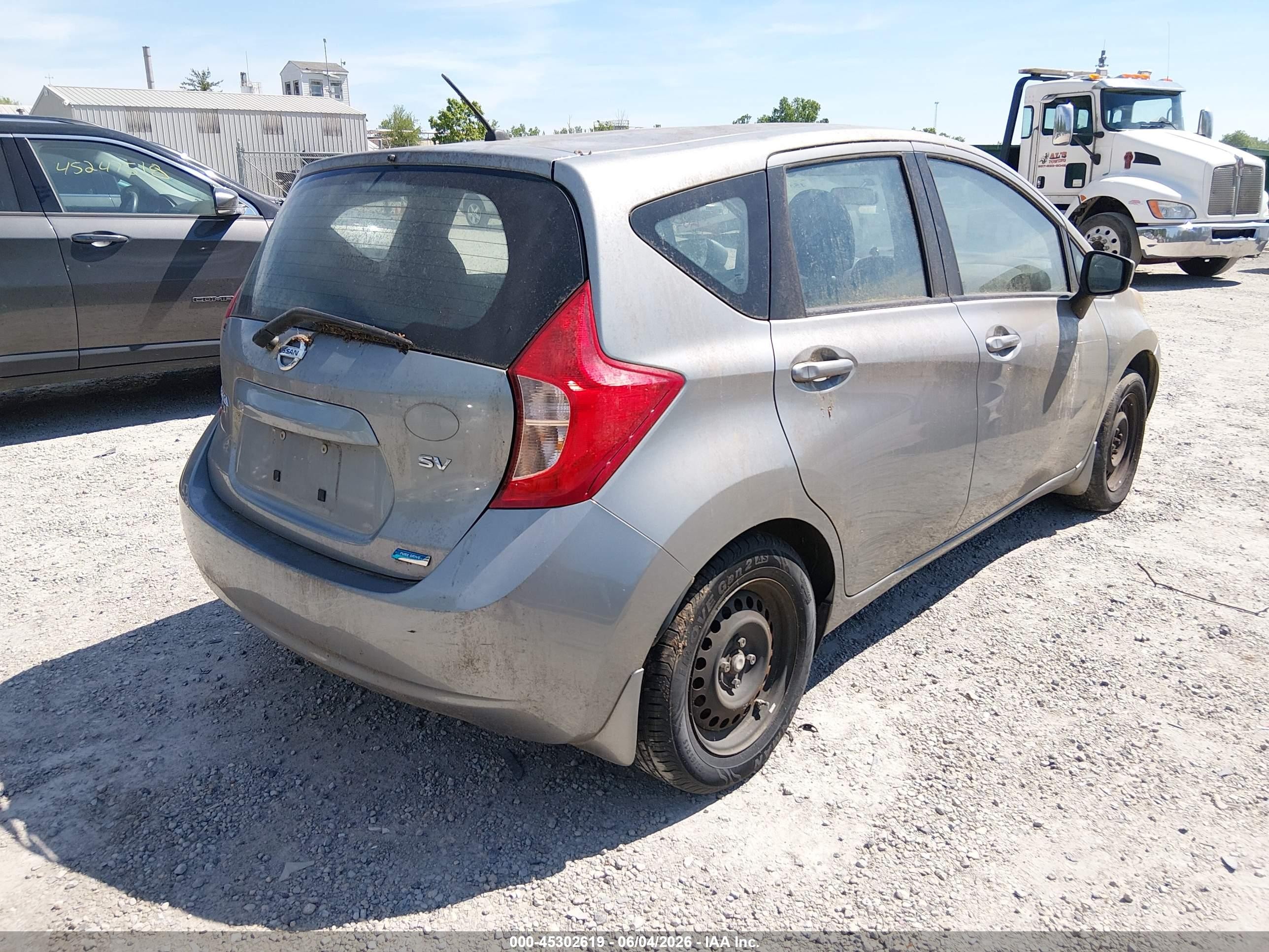 2015 Nissan Versa Note Sv Серебряный vin: 3N1CE2CP9FL383910