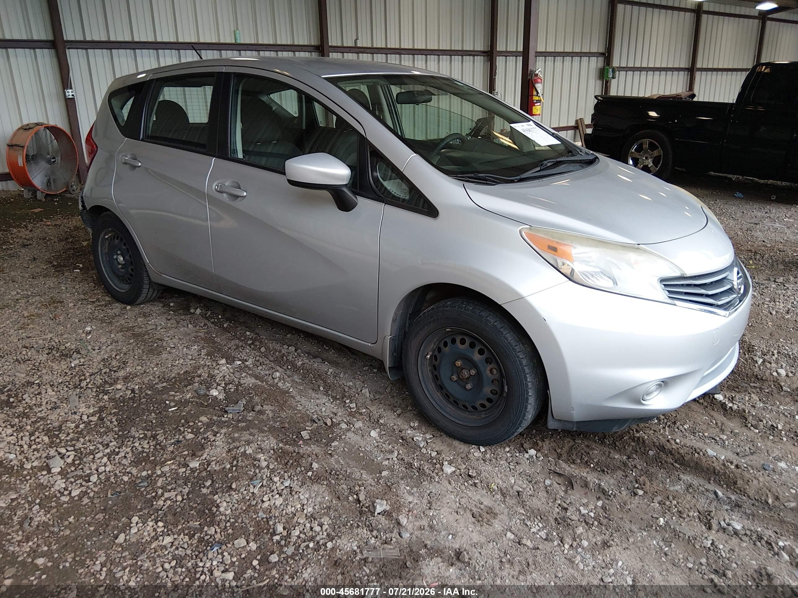 2015 Nissan Versa Note S Plus Silver vin: 3N1CE2CP9FL400852
