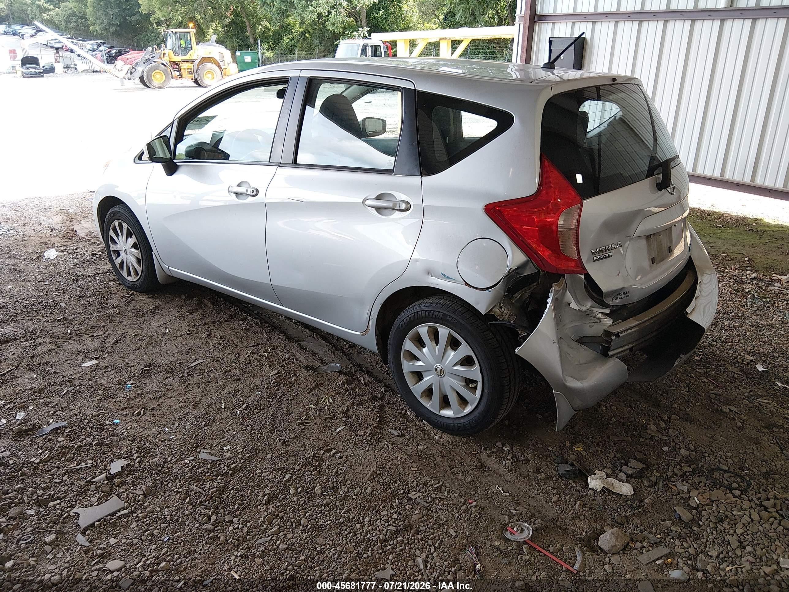 2015 Nissan Versa Note S Plus Silver vin: 3N1CE2CP9FL400852