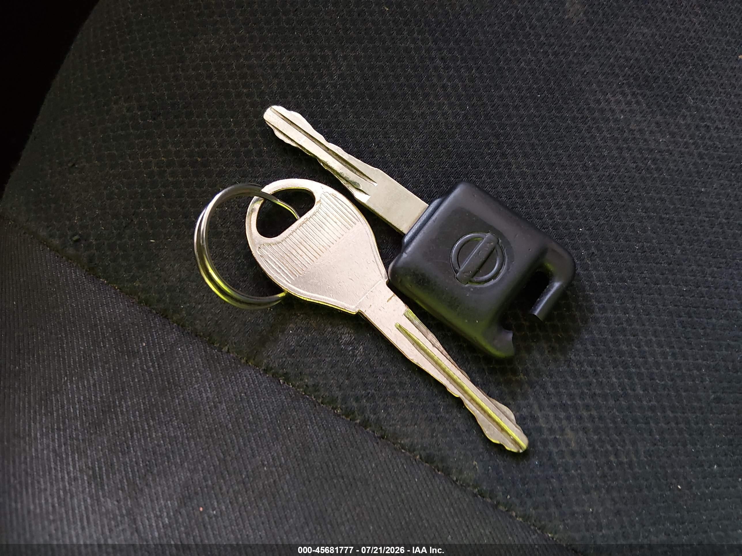 2015 Nissan Versa Note S Plus Silver vin: 3N1CE2CP9FL400852