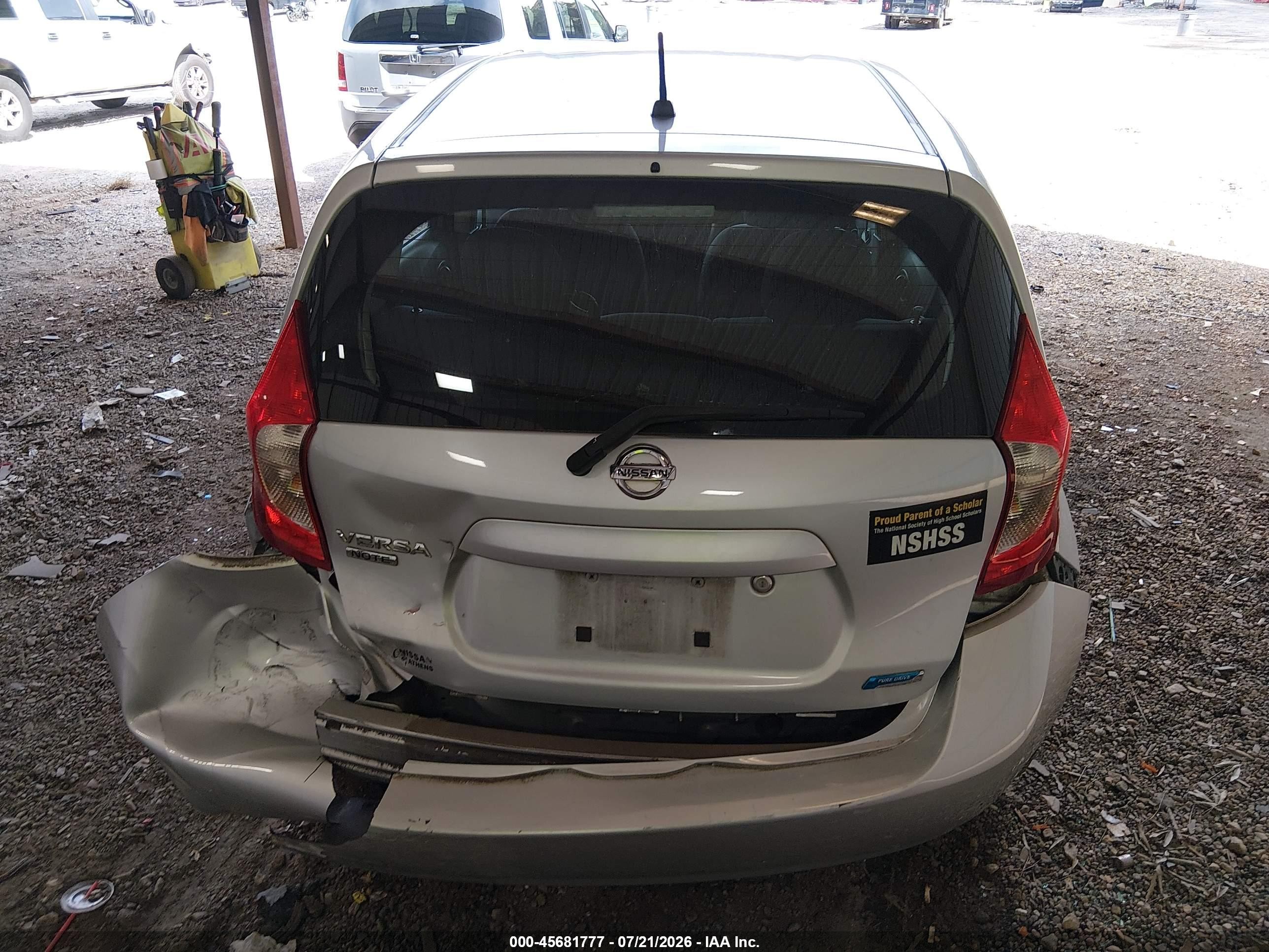 2015 Nissan Versa Note S Plus Silver vin: 3N1CE2CP9FL400852
