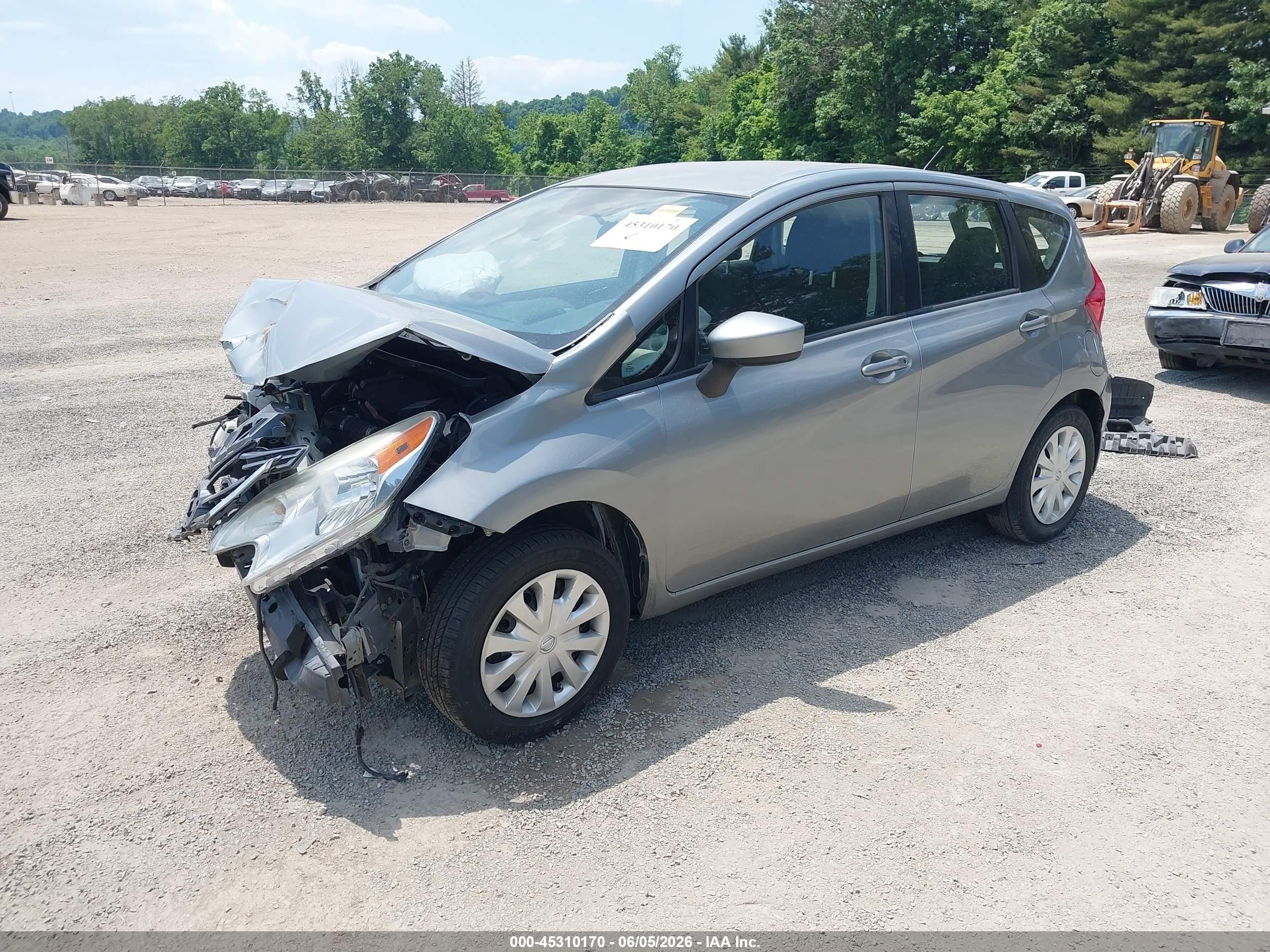 2015 Nissan Versa Note S Plus Silver vin: 3N1CE2CP9FL427792