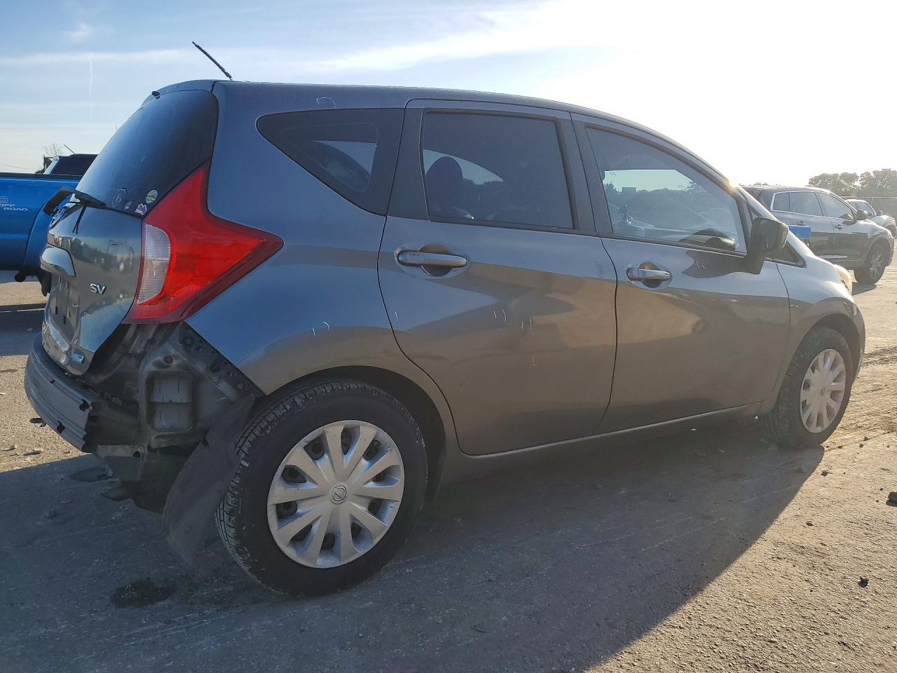 2016 Nissan Versa Note Sv Gray vin: 3N1CE2CP9GL365571
