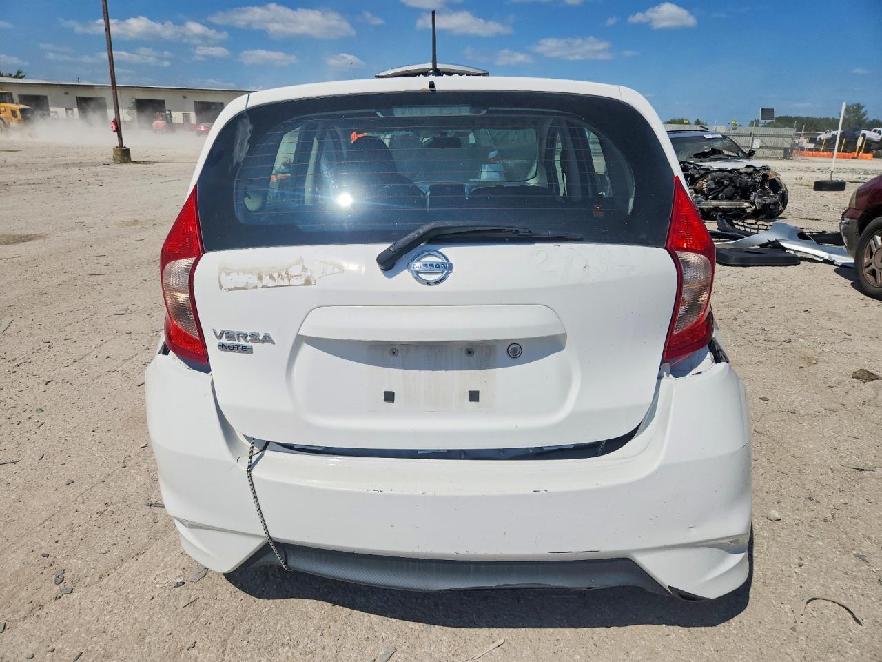 2018 Nissan Versa Note S Белый vin: 3N1CE2CP9JL352374