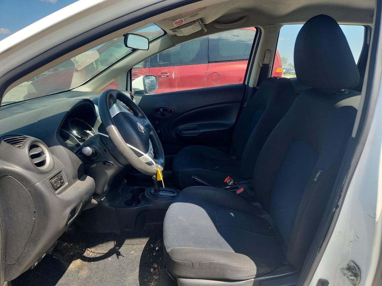 2018 Nissan Versa Note S Белый vin: 3N1CE2CP9JL352374