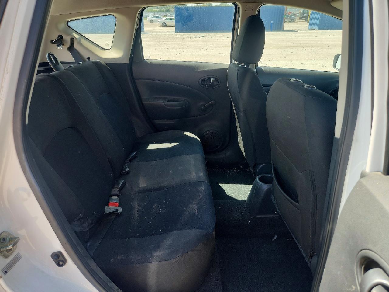 2018 Nissan Versa Note S Белый vin: 3N1CE2CP9JL352374