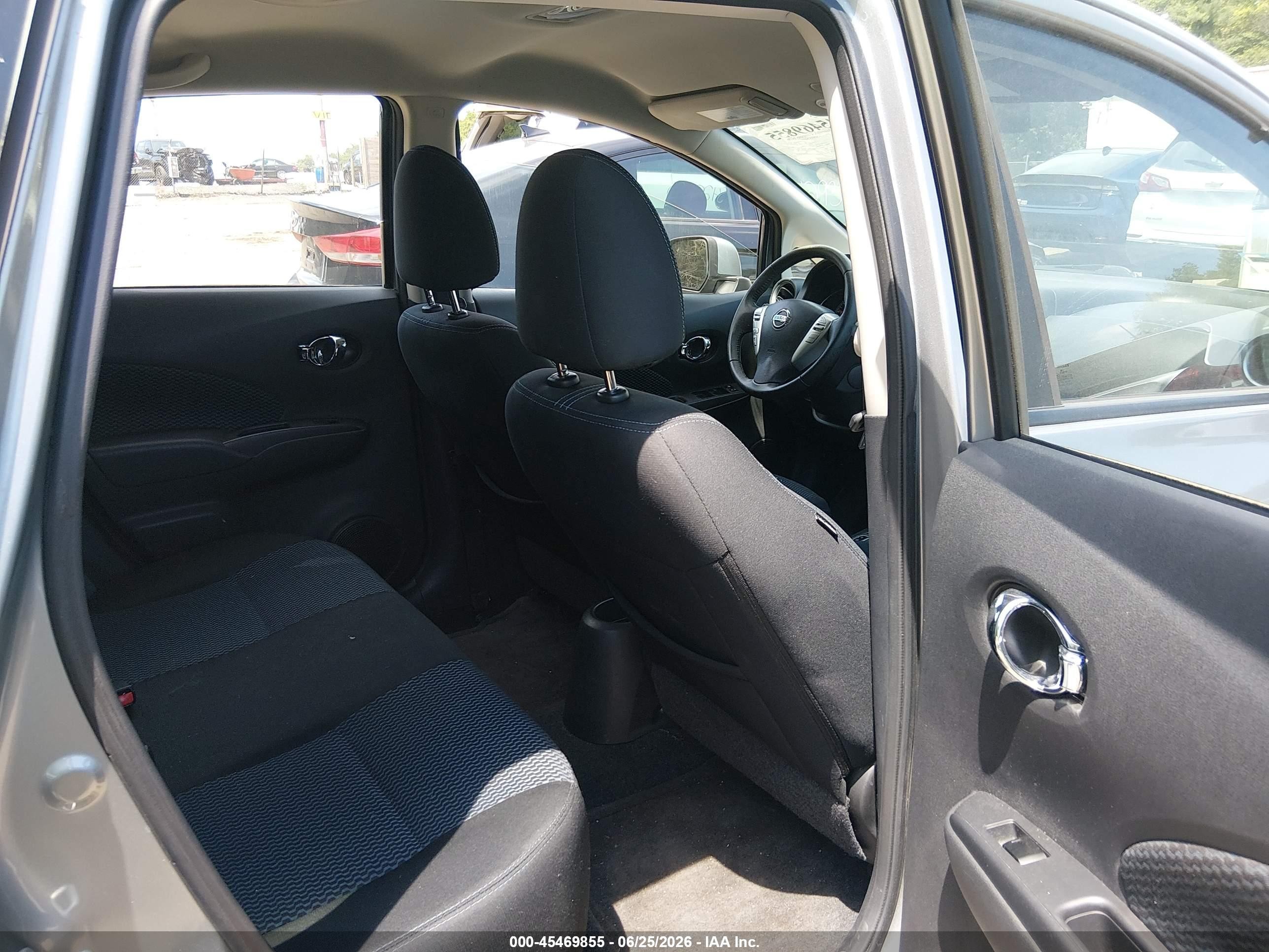 2014 Nissan Versa Note Sv Silver vin: 3N1CE2CPXEL379038