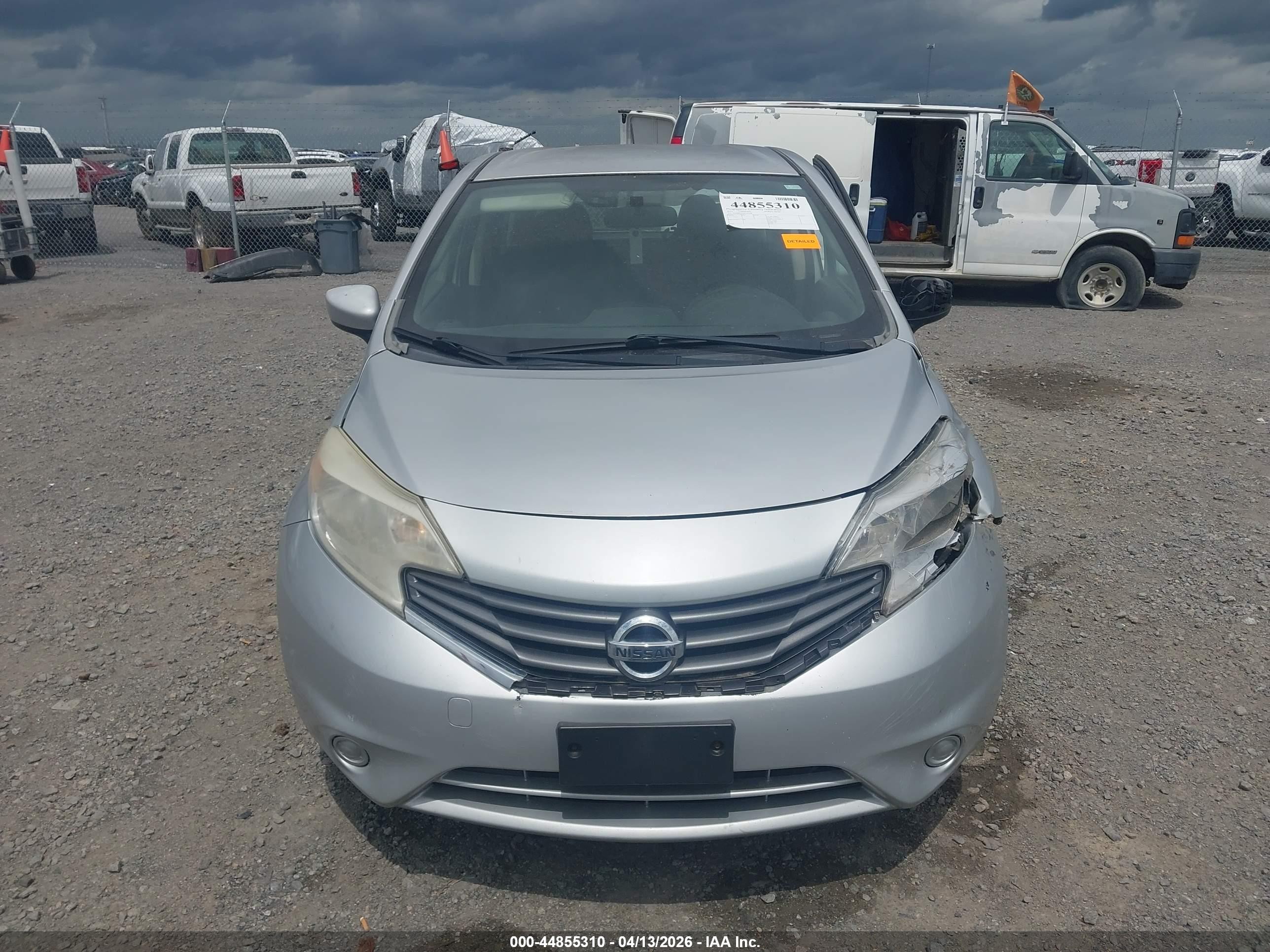 2015 Nissan Versa Note S (sr)/s Plus/sl/sr/sv Silver vin: 3N1CE2CPXFL363908