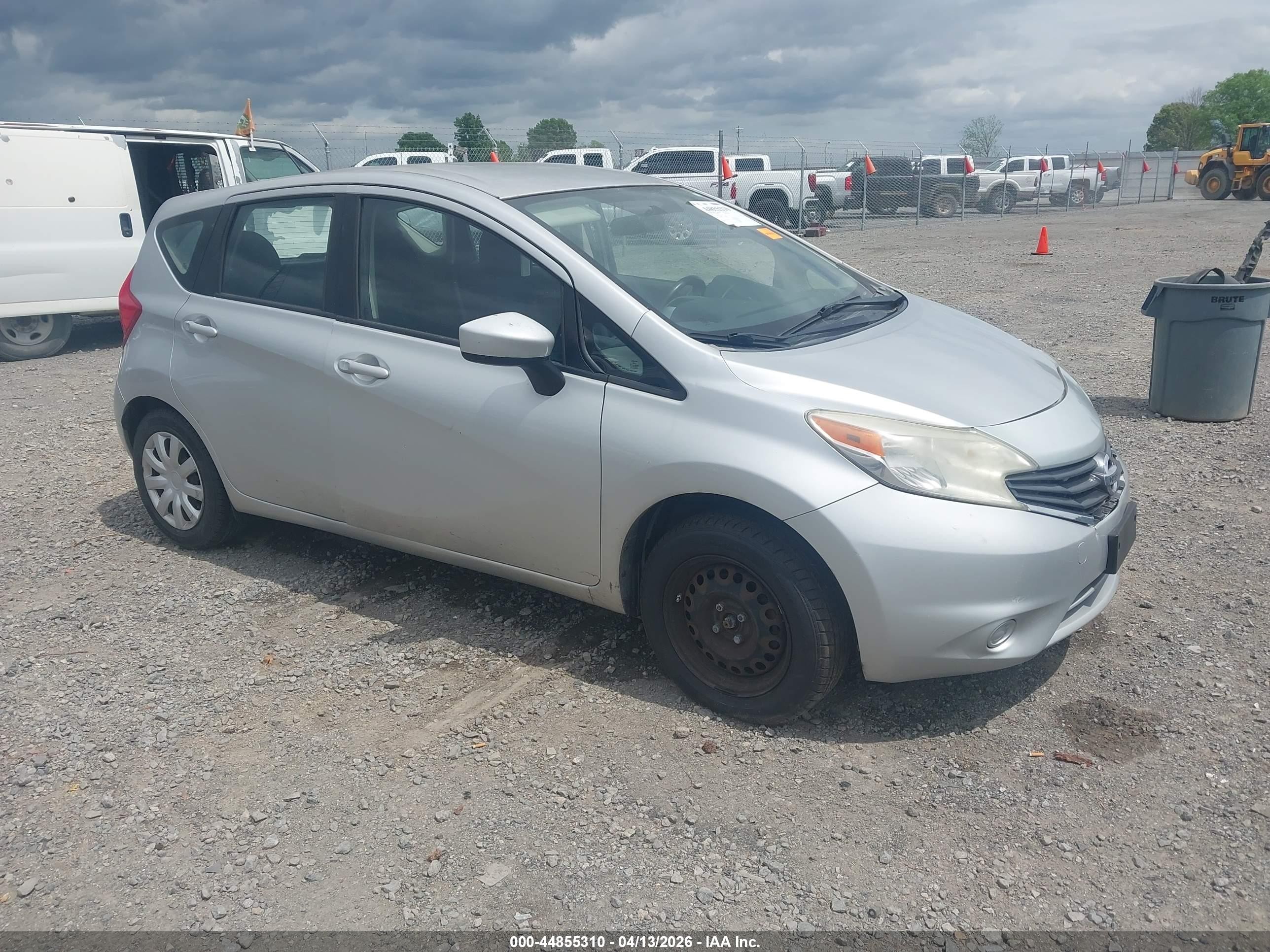 2015 Nissan Versa Note S (sr)/s Plus/sl/sr/sv Silver vin: 3N1CE2CPXFL363908