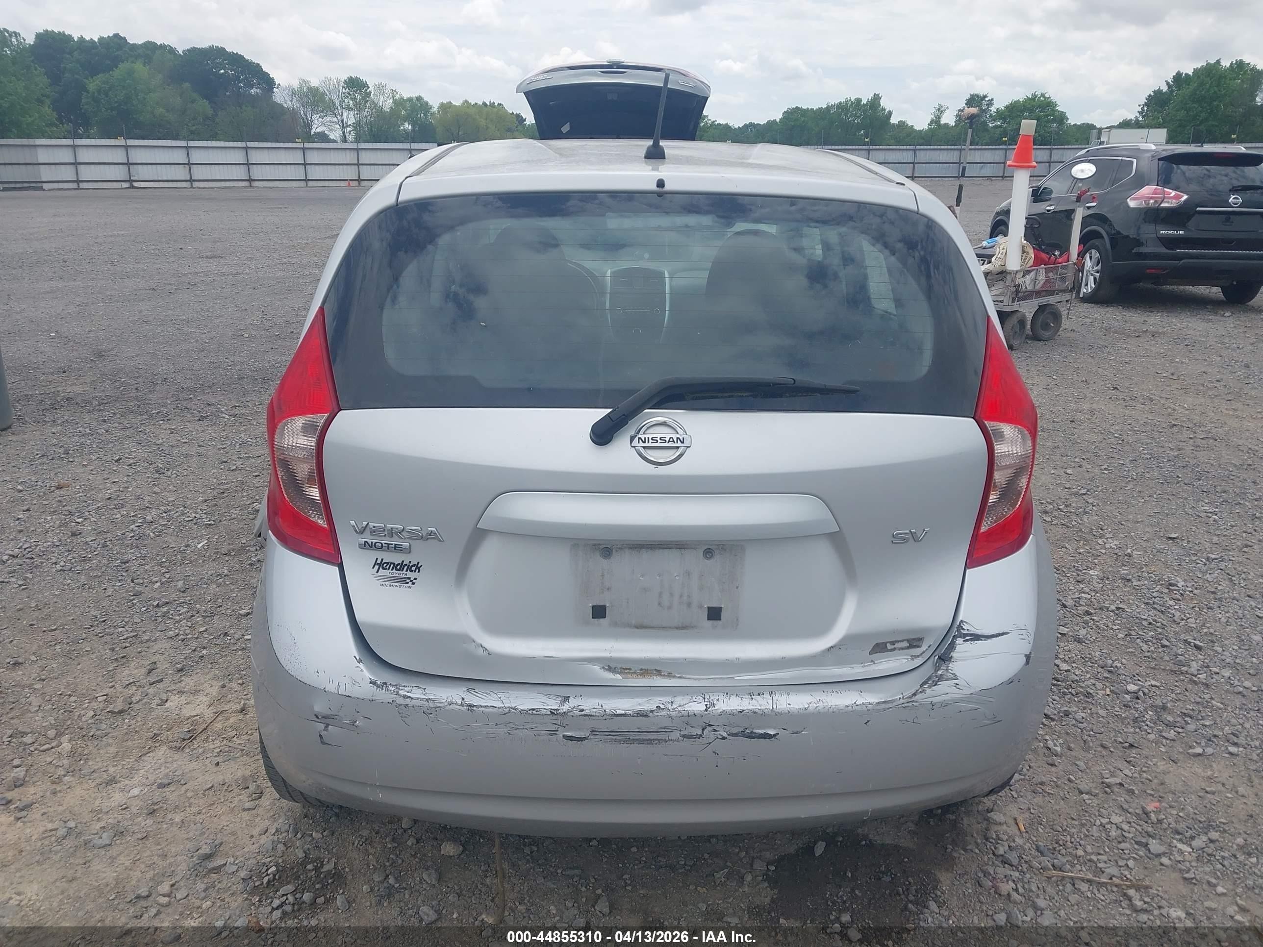2015 Nissan Versa Note S (sr)/s Plus/sl/sr/sv Silver vin: 3N1CE2CPXFL363908