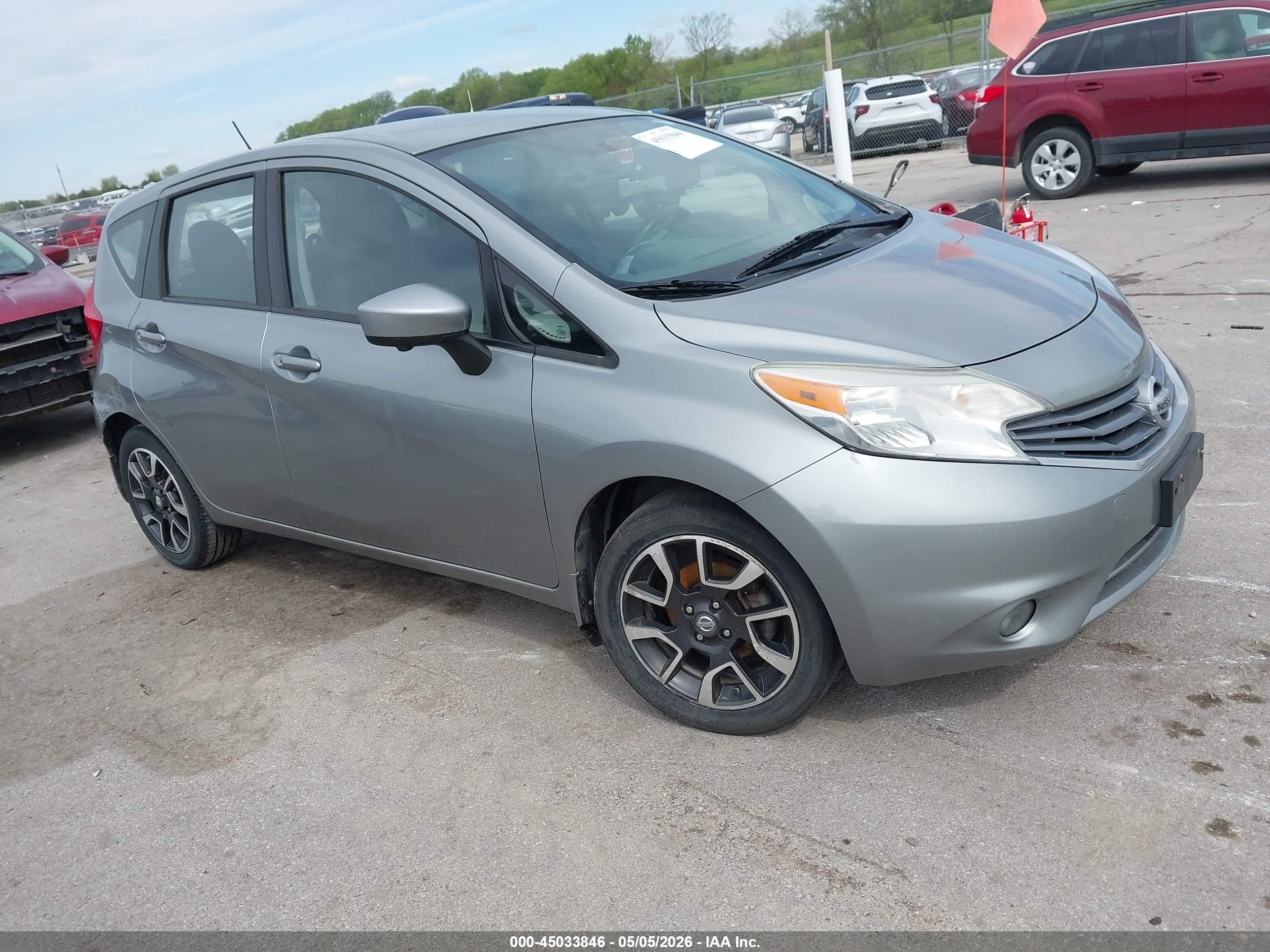 2015 Nissan Versa Note Sl Silver vin: 3N1CE2CPXFL371409