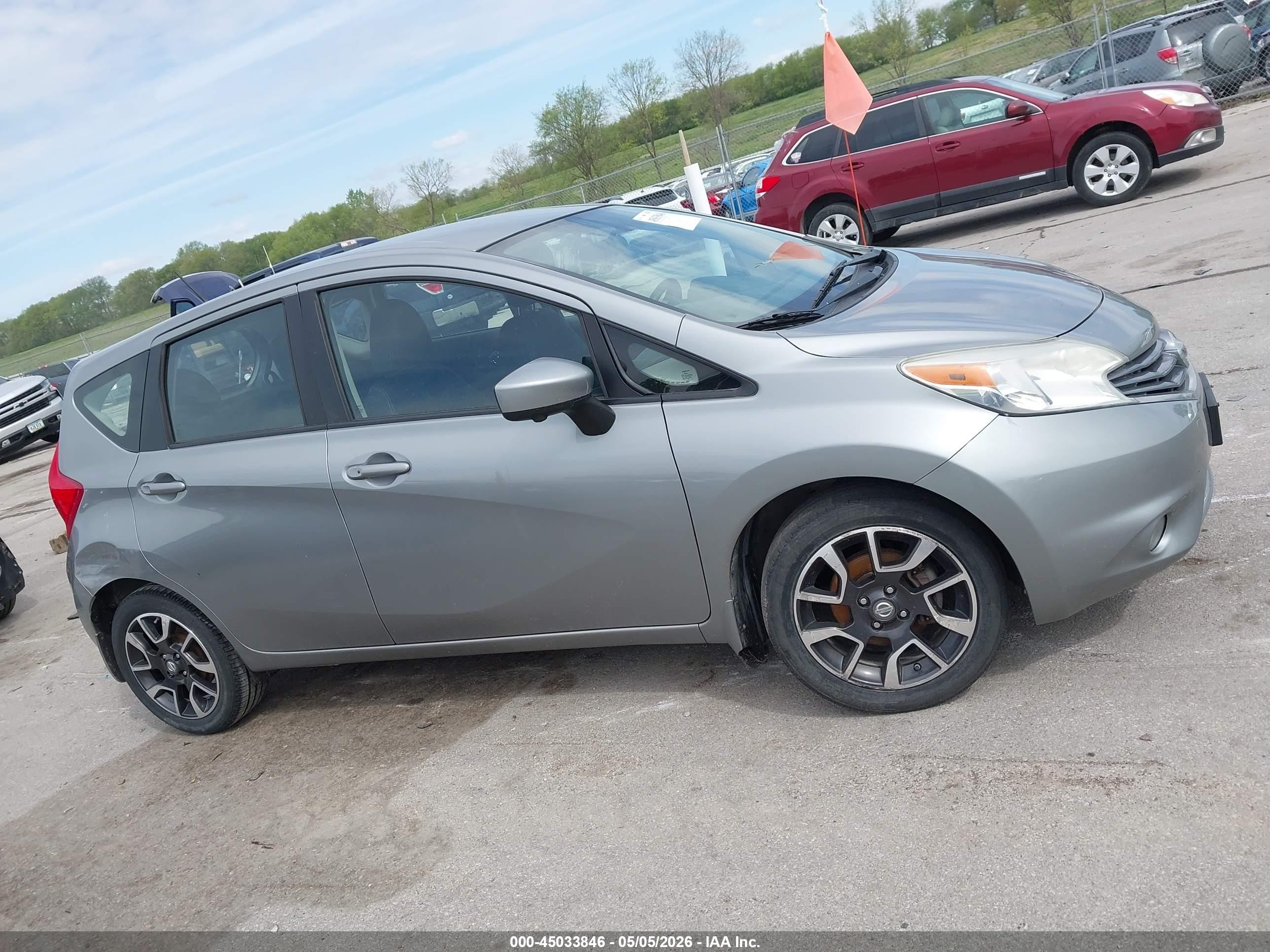 2015 Nissan Versa Note Sl Silver vin: 3N1CE2CPXFL371409