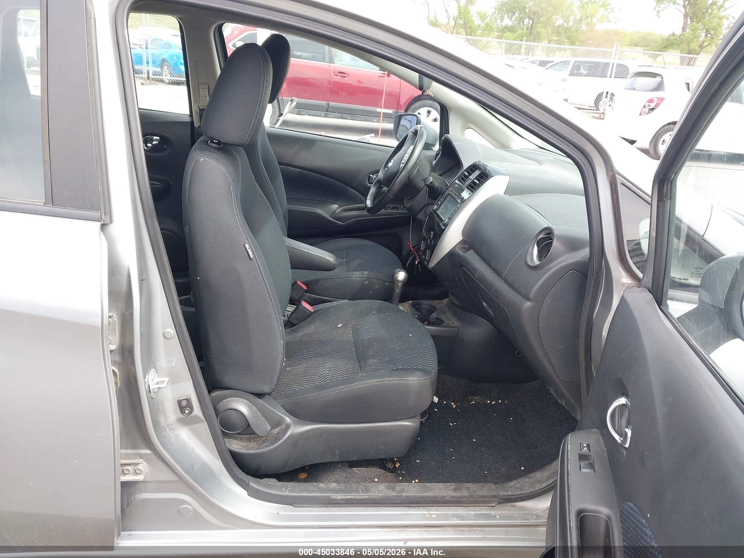 2015 Nissan Versa Note Sl Silver vin: 3N1CE2CPXFL371409