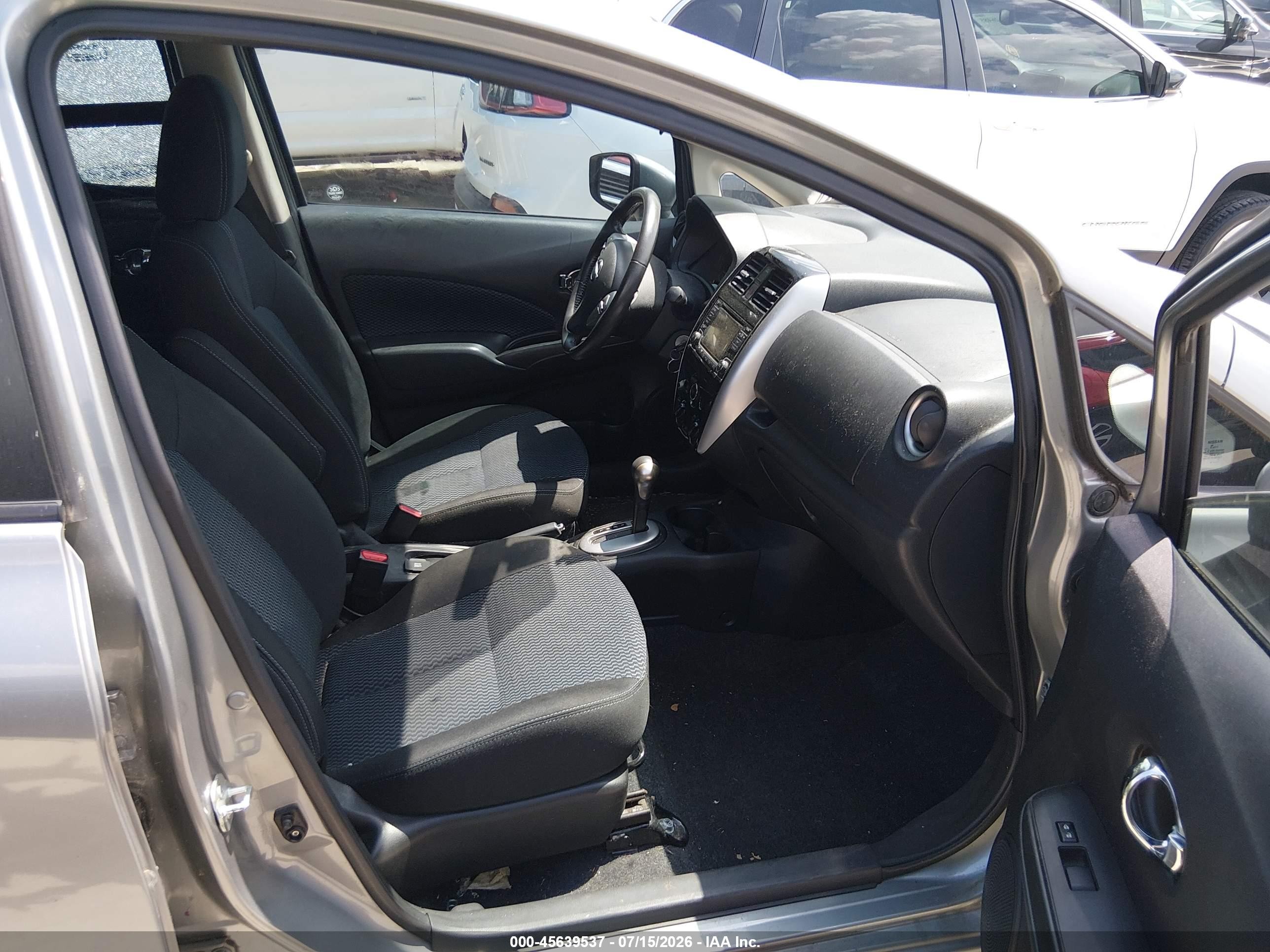 2015 Nissan Versa Note Sv Silver vin: 3N1CE2CPXFL392065