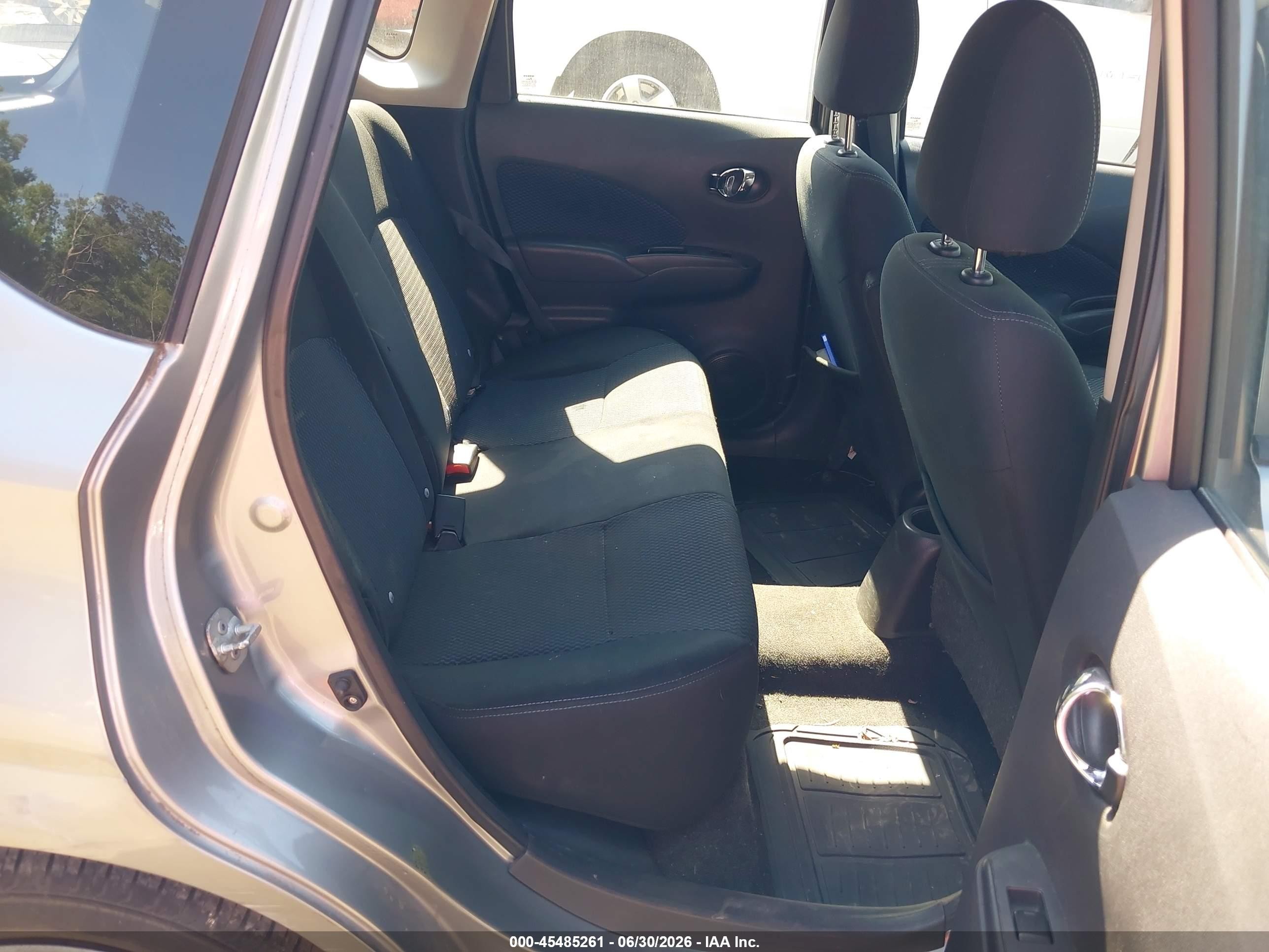 2015 Nissan Versa Note S (sr)/s Plus/sl/sr/sv Silver vin: 3N1CE2CPXFL395239