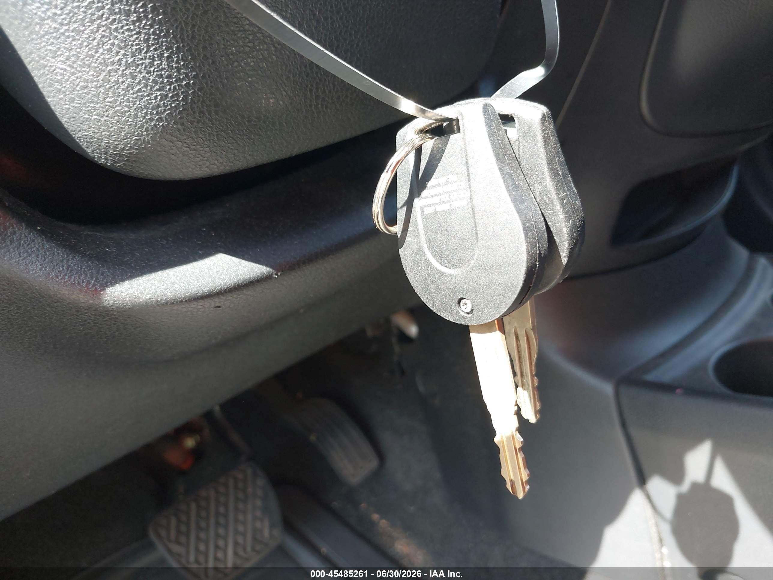 2015 Nissan Versa Note S (sr)/s Plus/sl/sr/sv Silver vin: 3N1CE2CPXFL395239