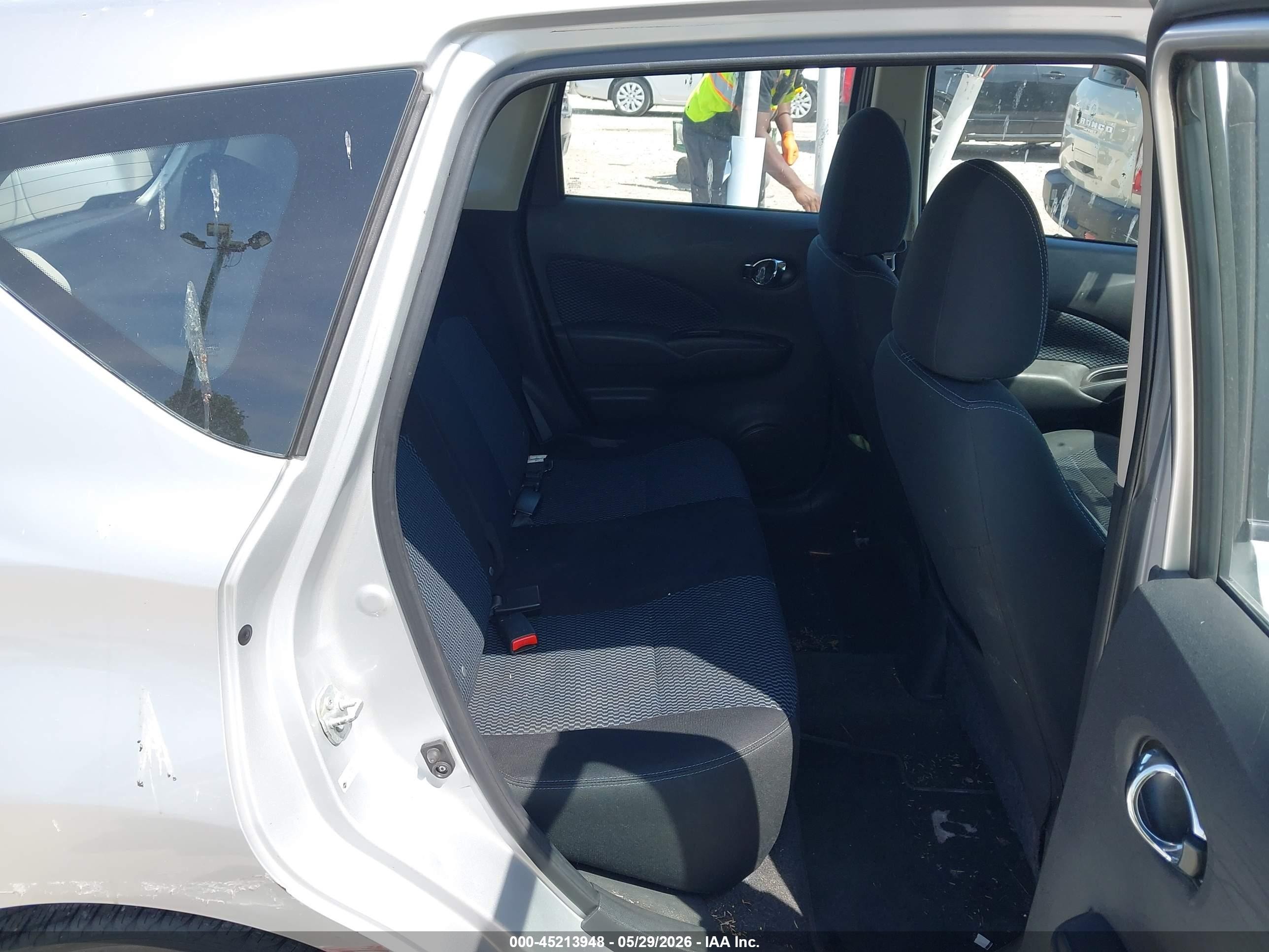 2015 Nissan Versa Note S (sr)/s Plus/sl/sr/sv Silver vin: 3N1CE2CPXFL420611