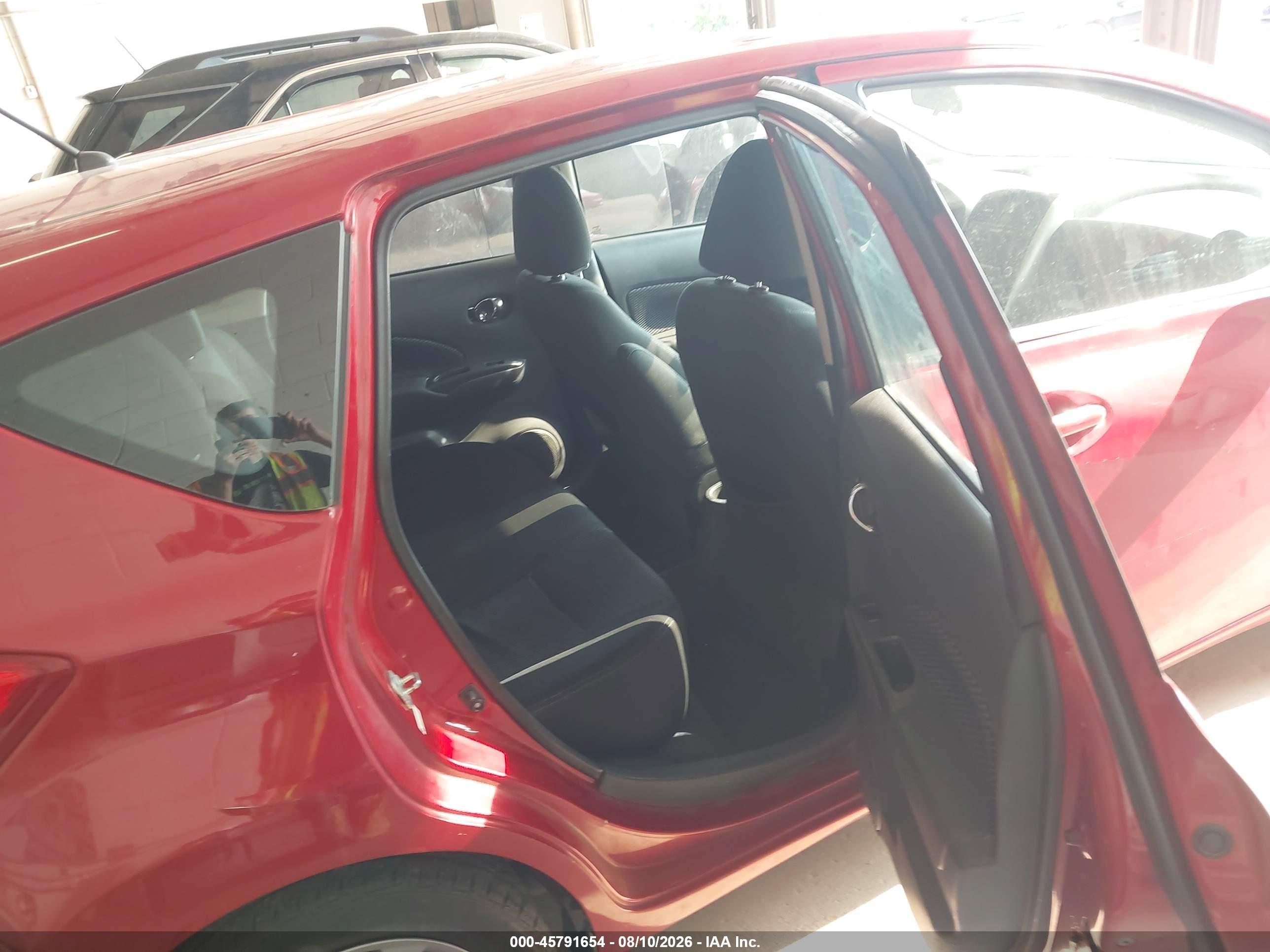 2015 Nissan Versa Note S (sr)/s Plus/sl/sr/sv Red vin: 3N1CE2CPXFL422388