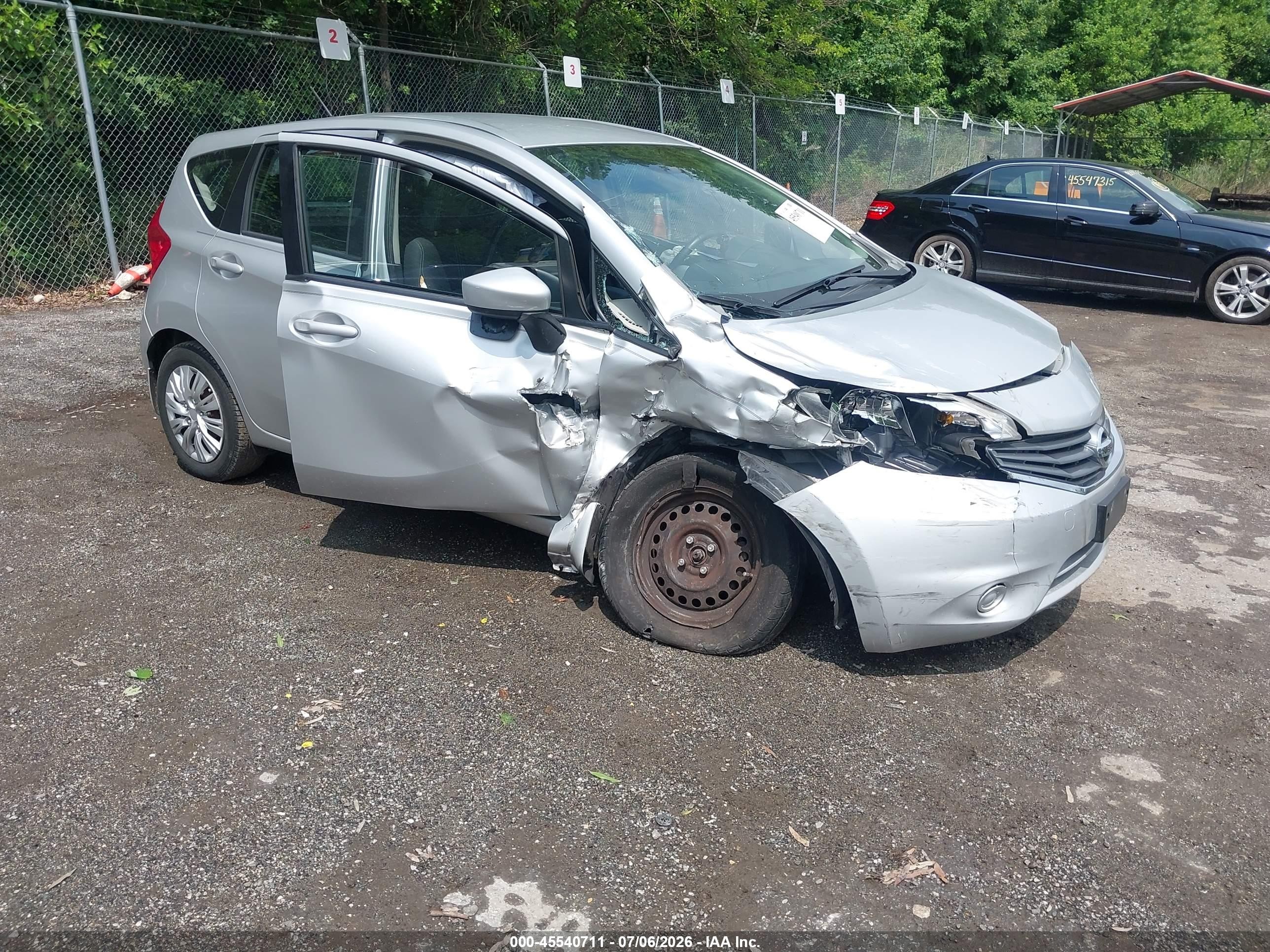 2015 Nissan Versa Note Sv Silver vin: 3N1CE2CPXFL428448