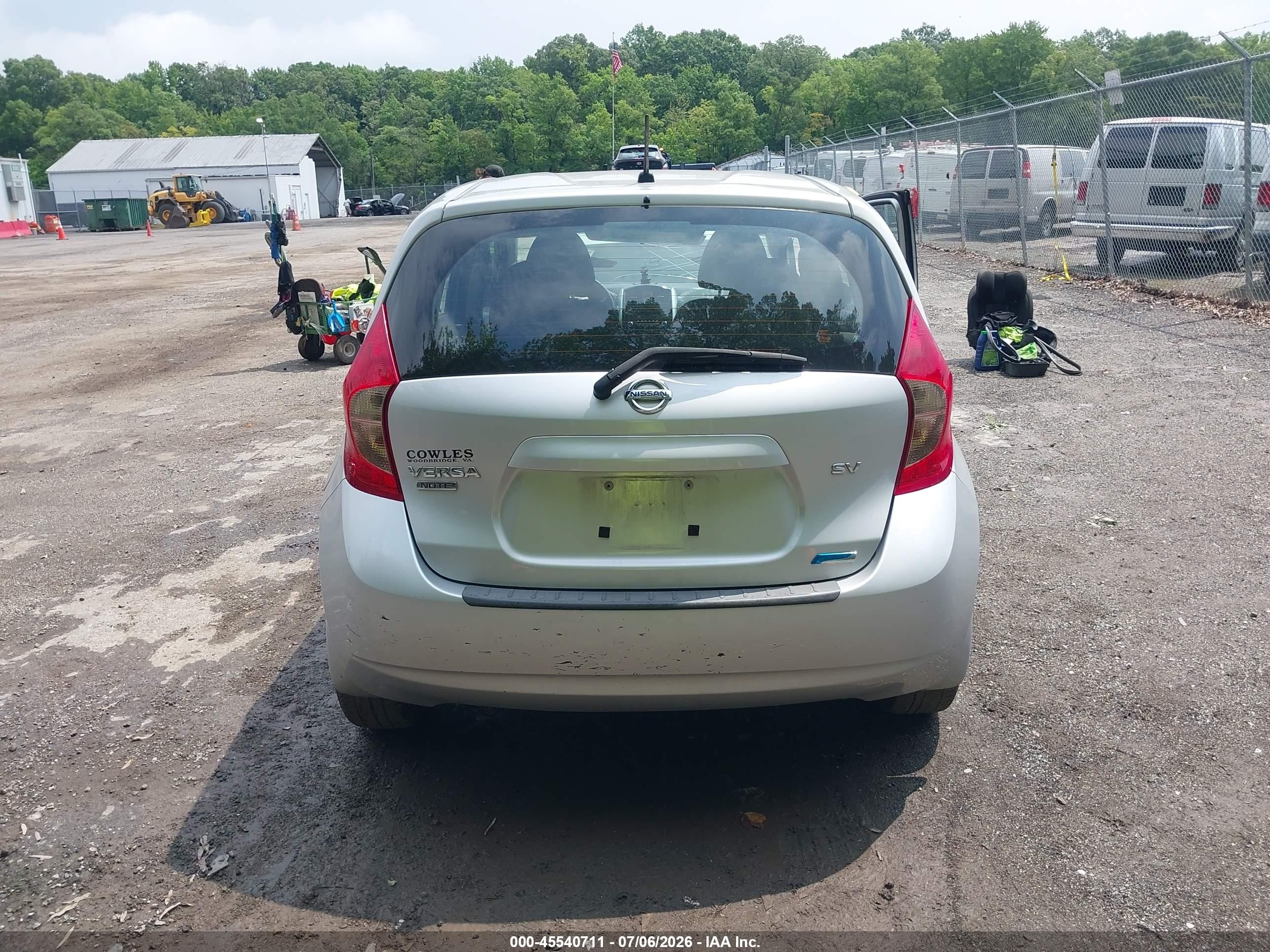2015 Nissan Versa Note Sv Silver vin: 3N1CE2CPXFL428448