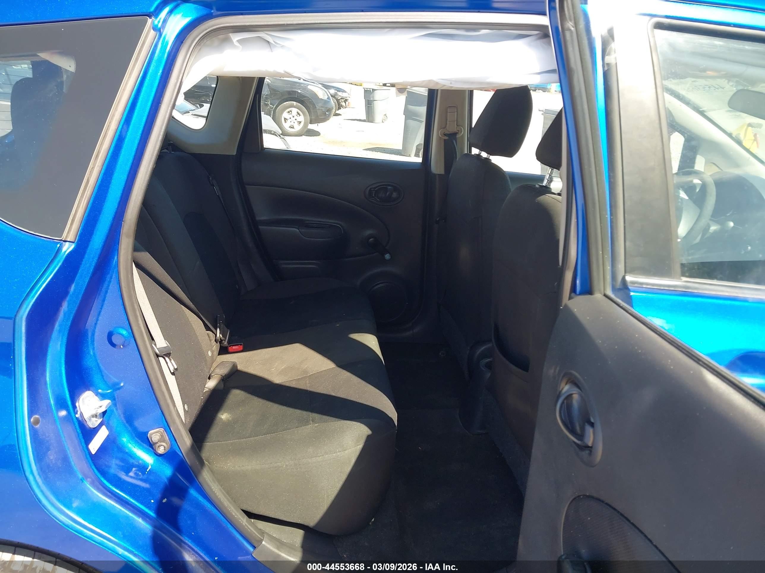 2015 Nissan Versa Note S Plus Blue vin: 3N1CE2CPXFL436520