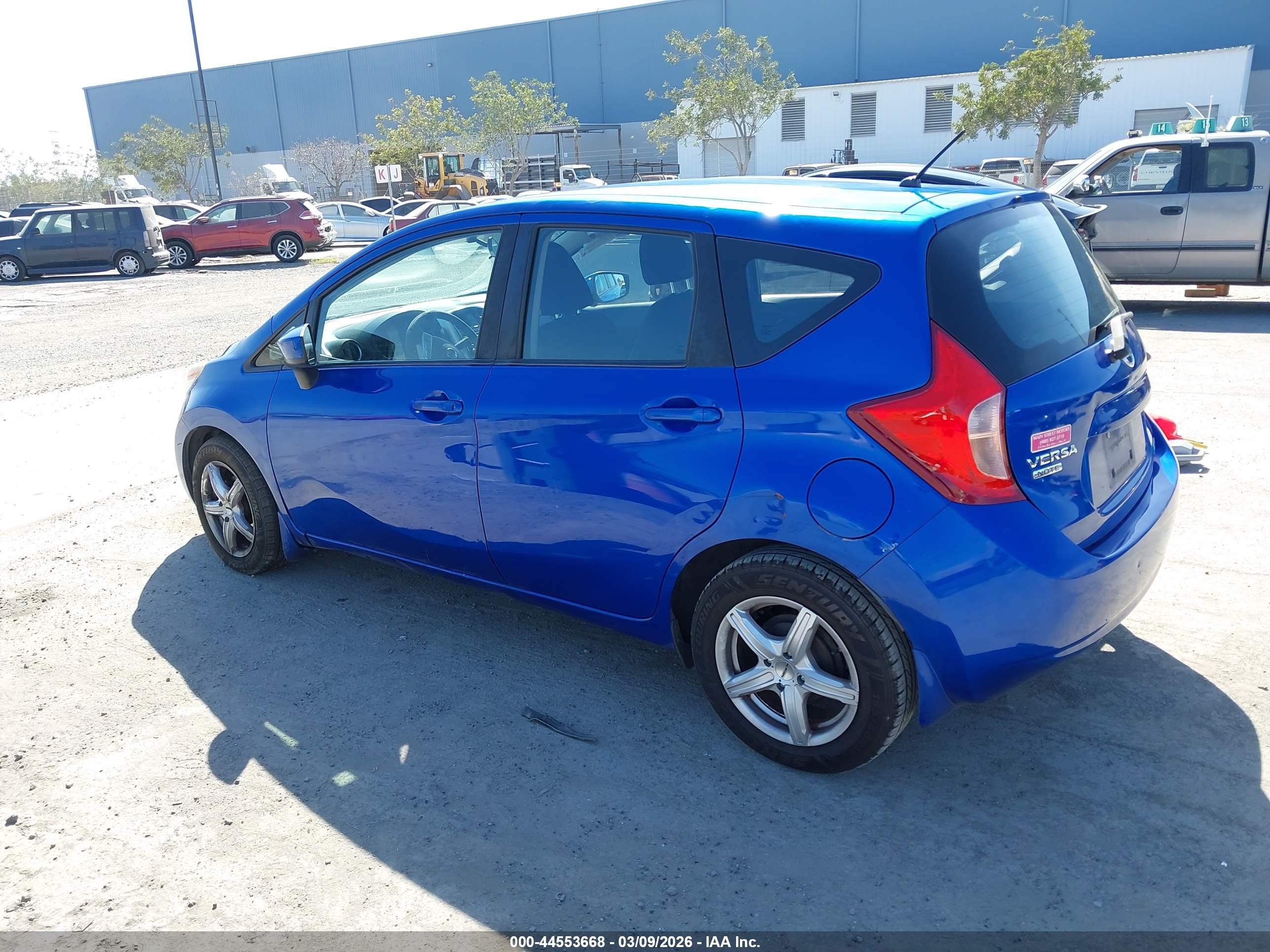 2015 Nissan Versa Note S Plus Blue vin: 3N1CE2CPXFL436520