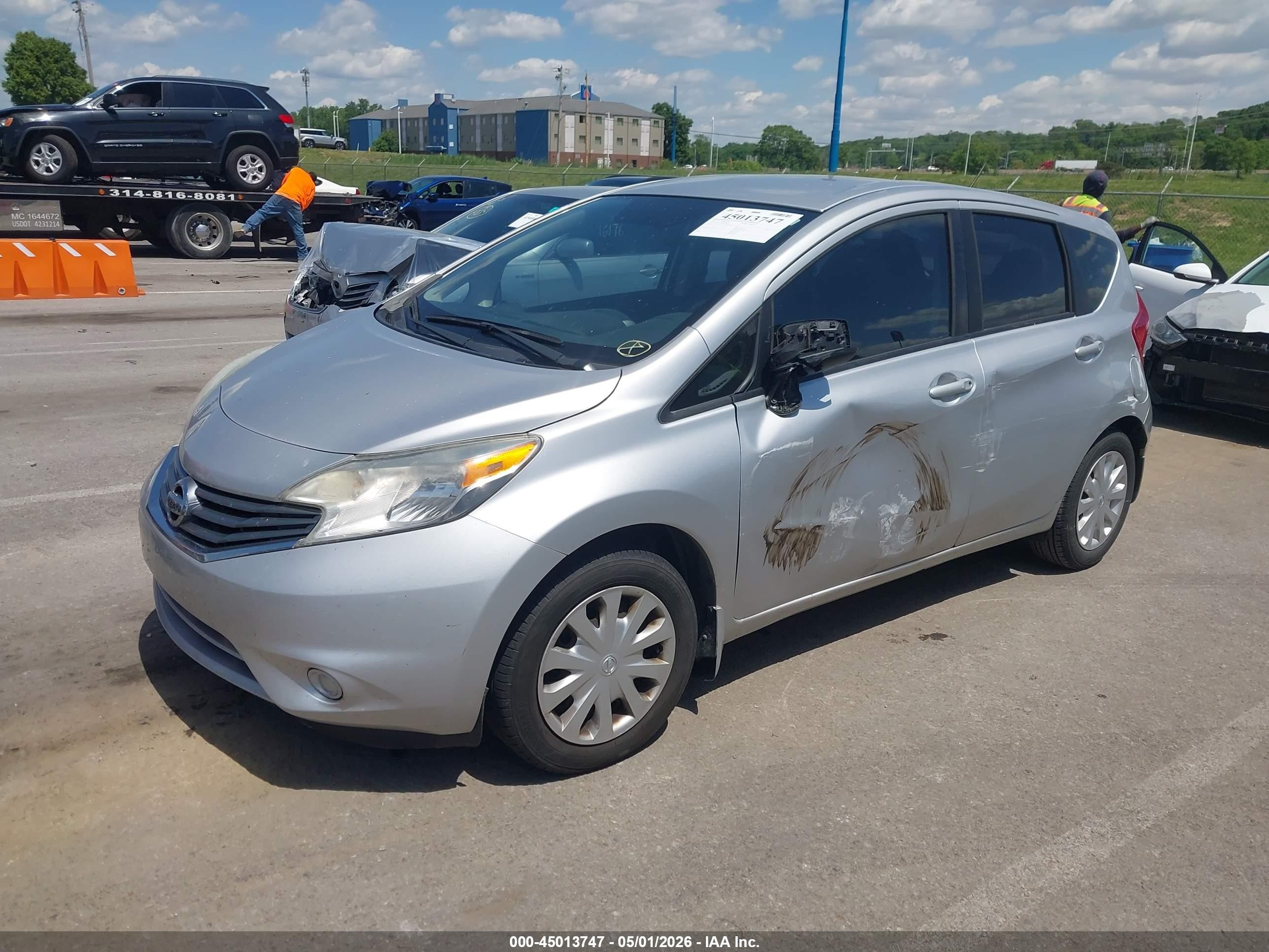 2015 Nissan Versa Note S Plus Silver vin: 3N1CE2CPXFL449140
