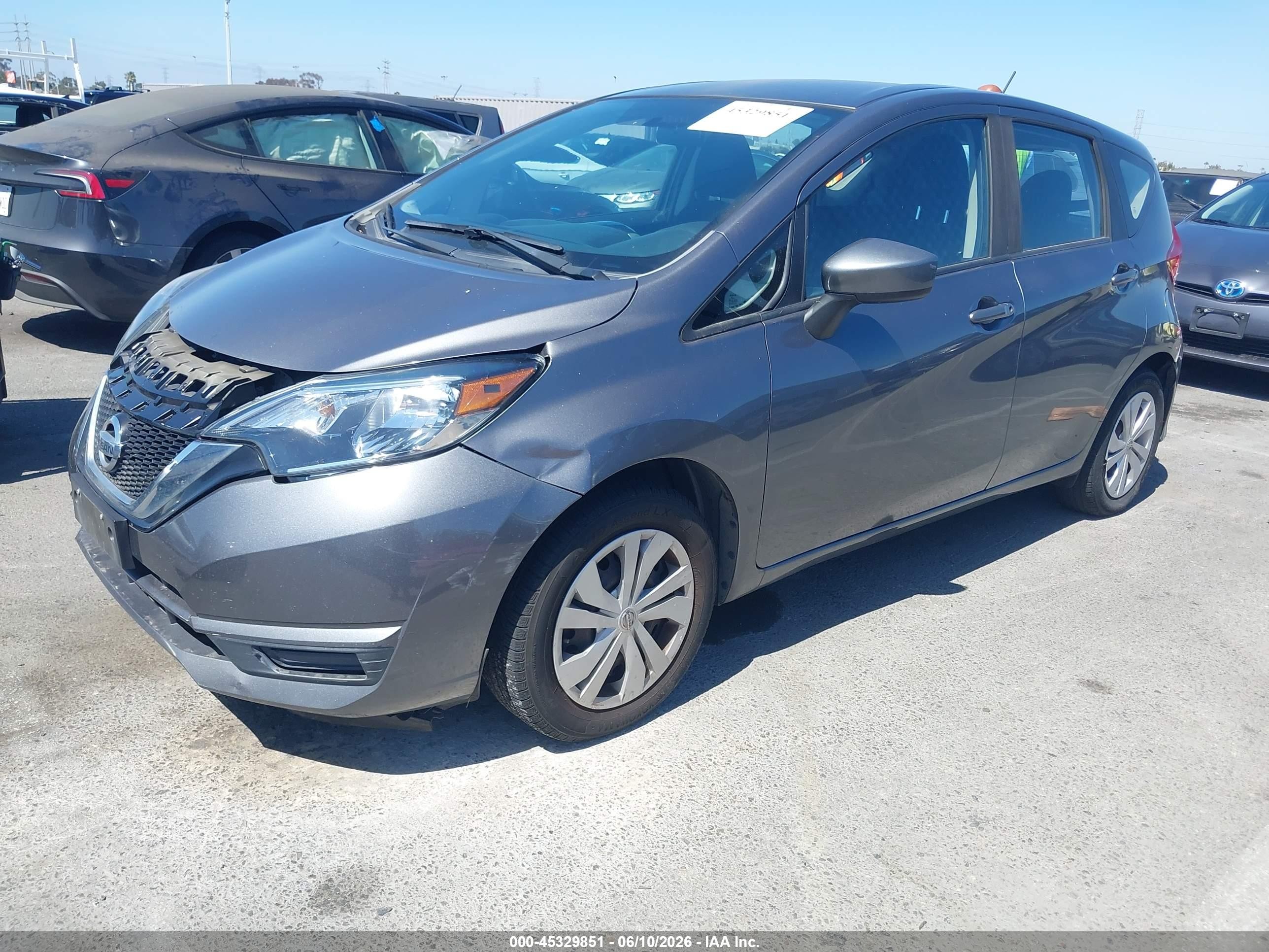 2017 Nissan Versa Note Sv Gray vin: 3N1CE2CPXHL358775
