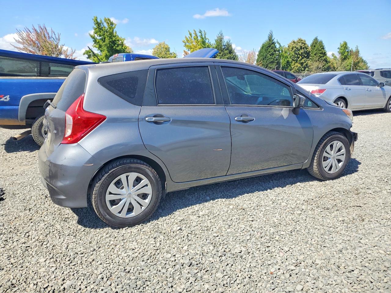 2017 Nissan Versa Note Sv Gray vin: 3N1CE2CPXHL369369