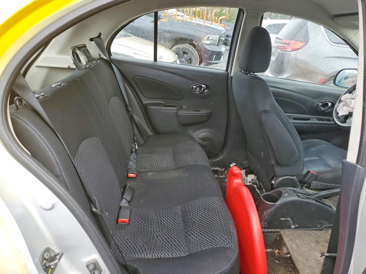 2015 Nissan Micra Yellow vin: 3N1CK3CP2FL217131