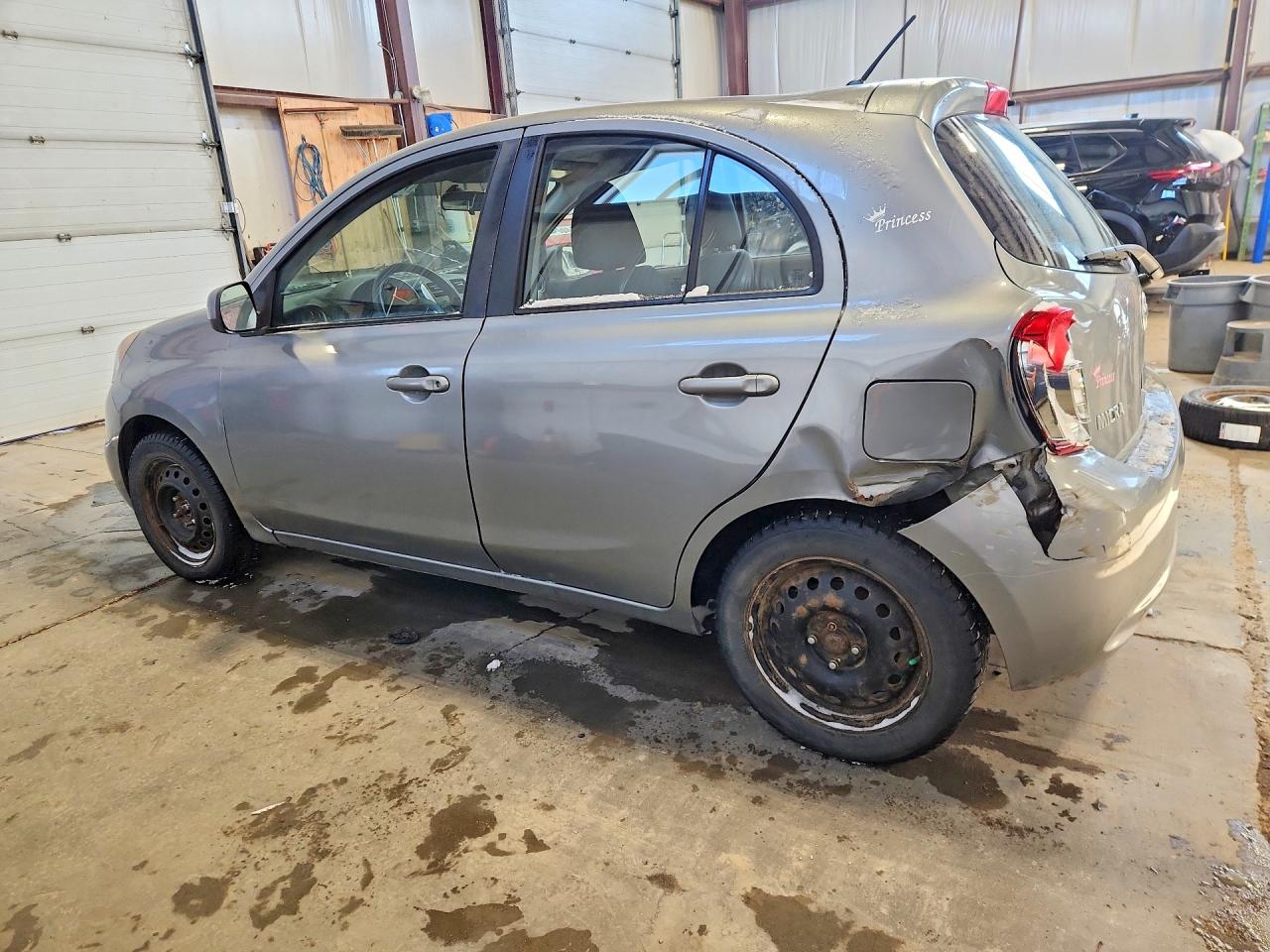 2015 Nissan Micra Silver vin: 3N1CK3CP2FL225391