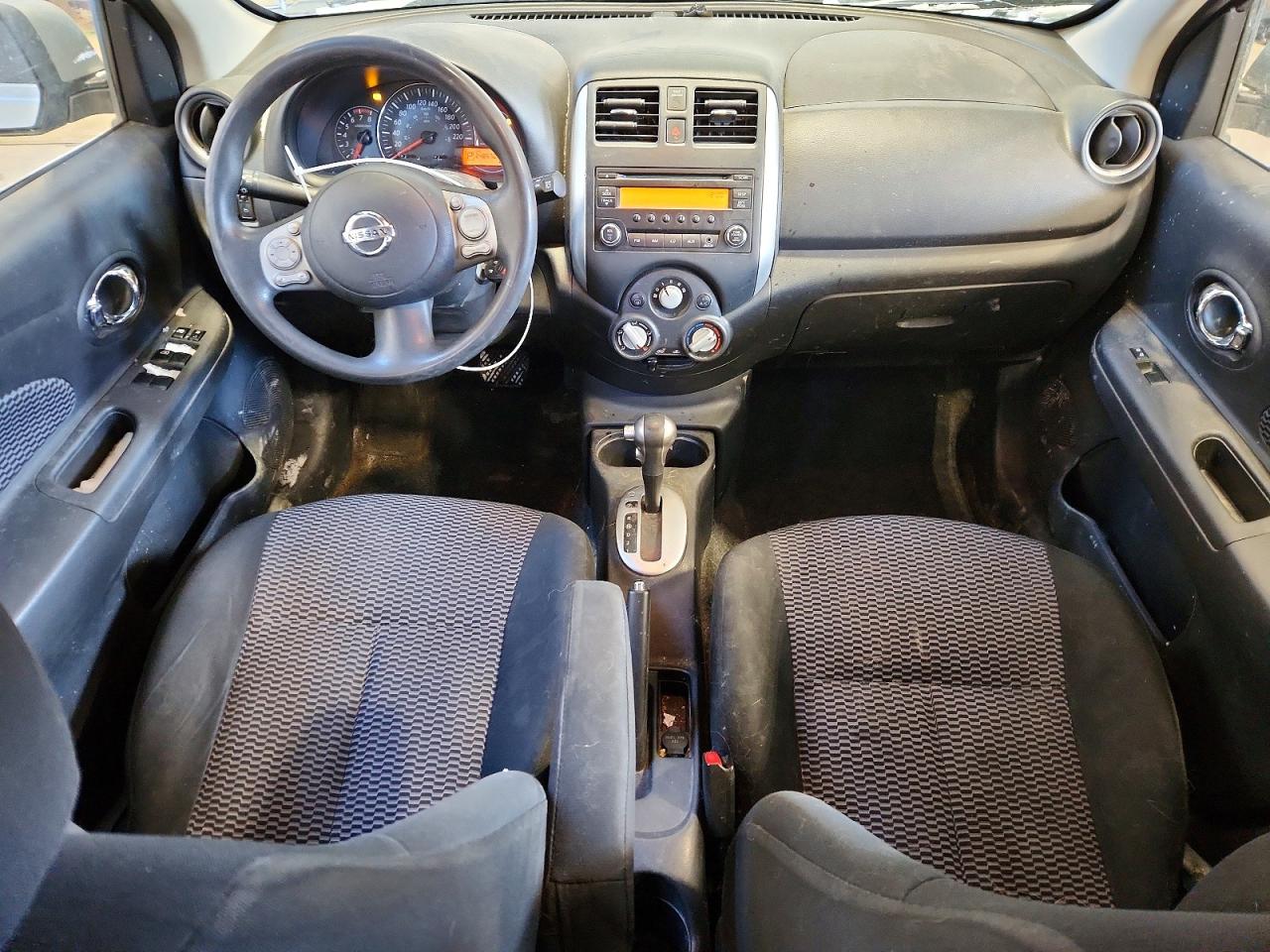 2015 Nissan Micra Silver vin: 3N1CK3CP2FL225391