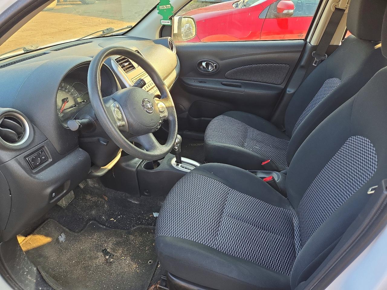 2015 Nissan Micra White vin: 3N1CK3CP2FL245186